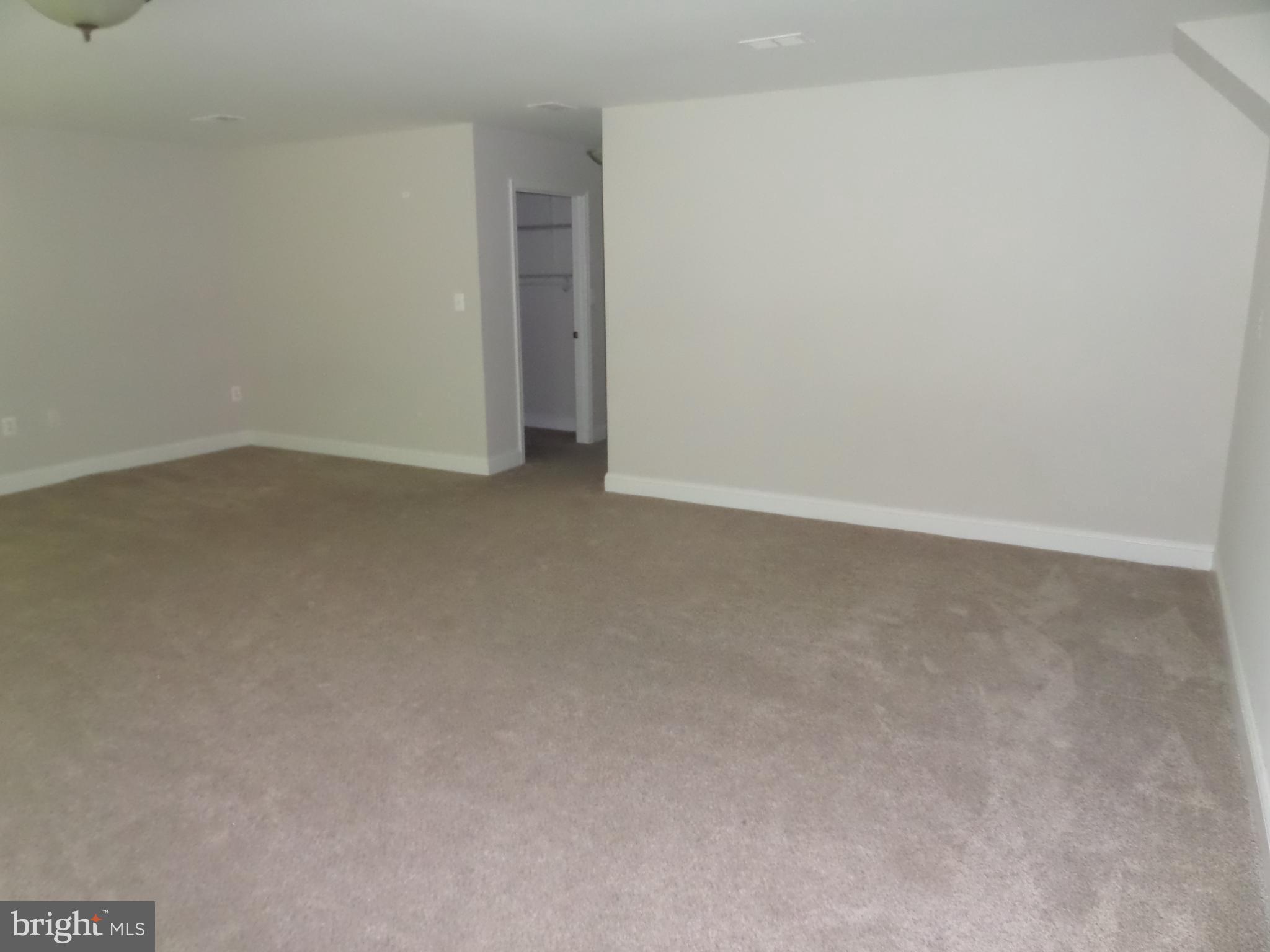 RIVERS EDGE - Residential Lease