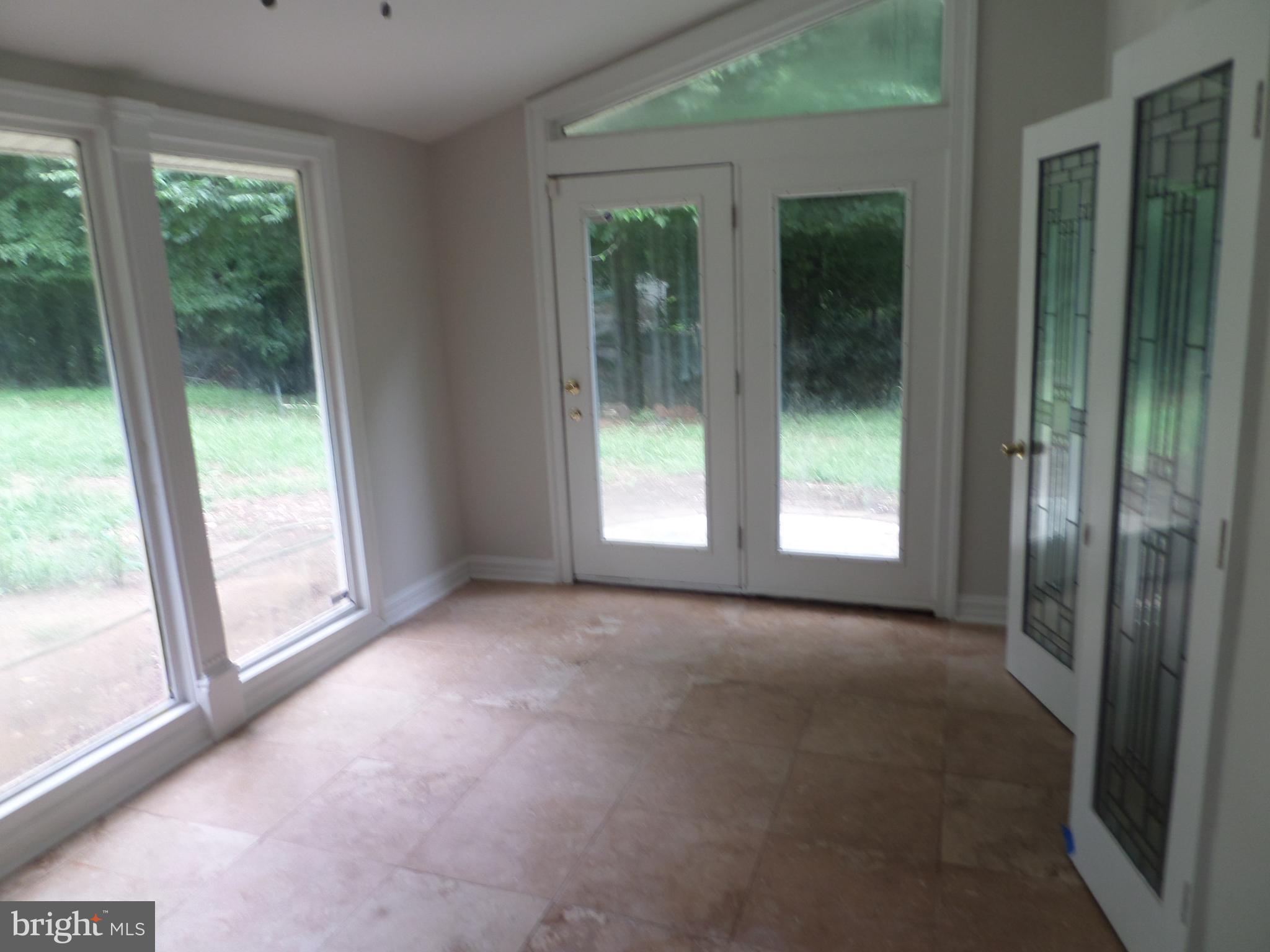 RIVERS EDGE - Residential Lease