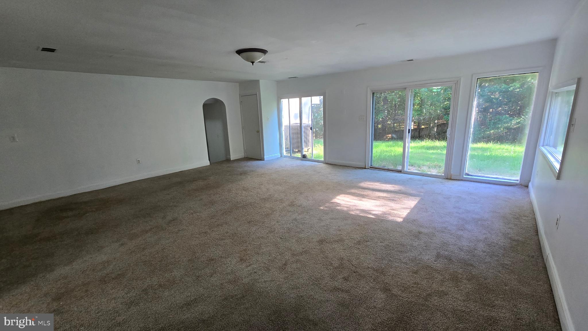 RIVERS EDGE - Residential Lease