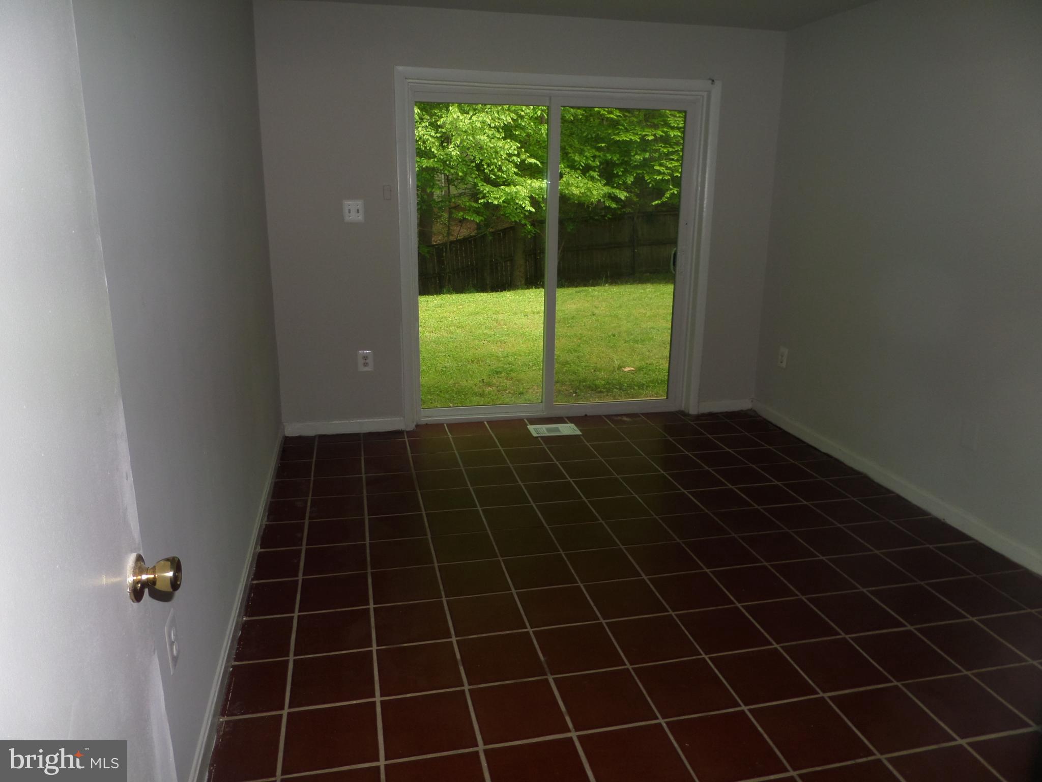 RIVERS EDGE - Residential Lease