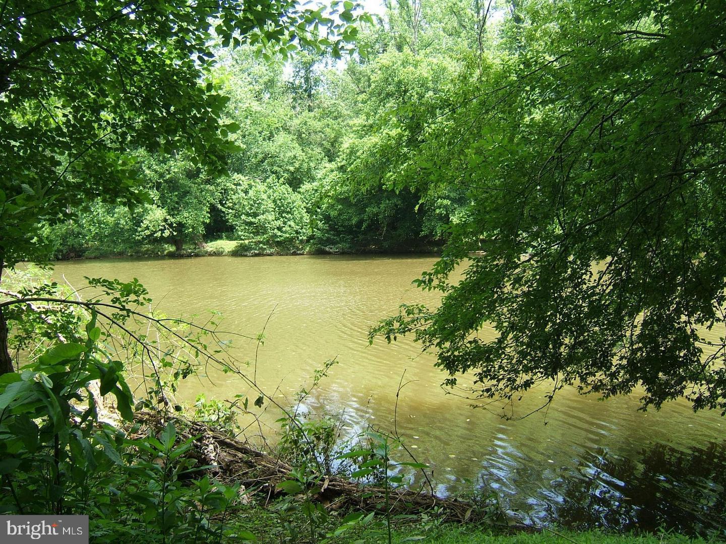 RIVERS EDGE - Residential Lease