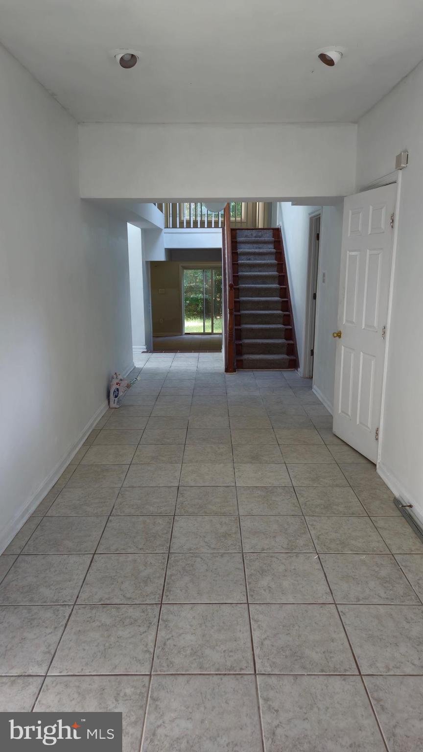 RIVERS EDGE - Residential Lease