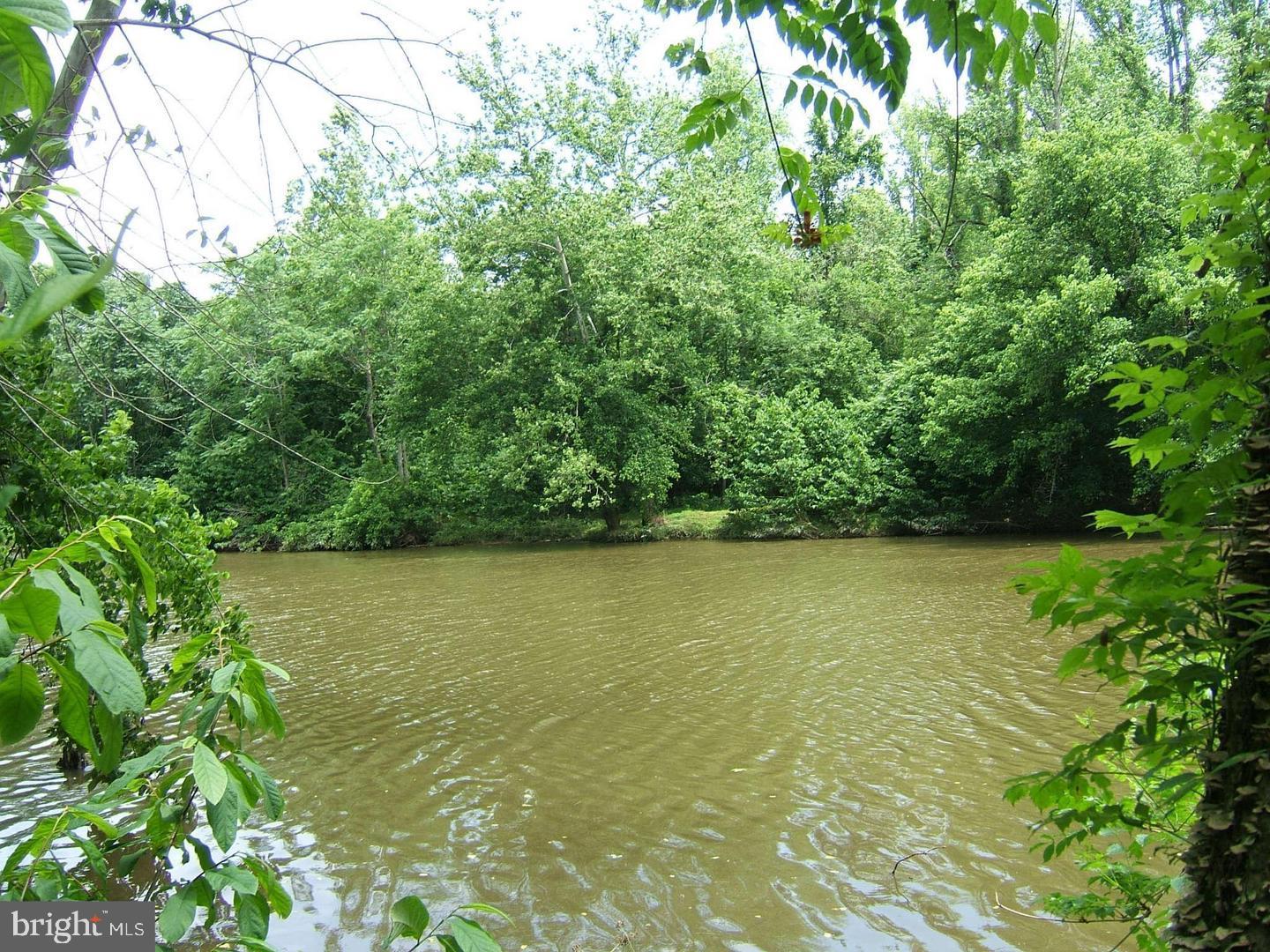 RIVERS EDGE - Residential Lease