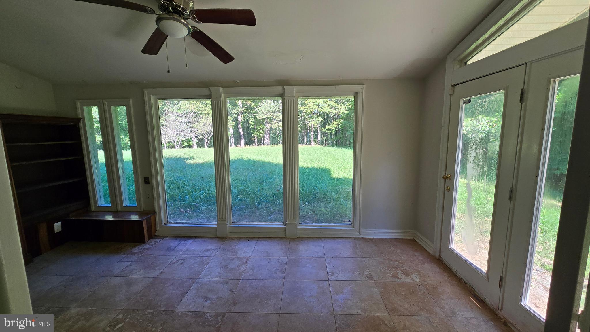 RIVERS EDGE - Residential Lease