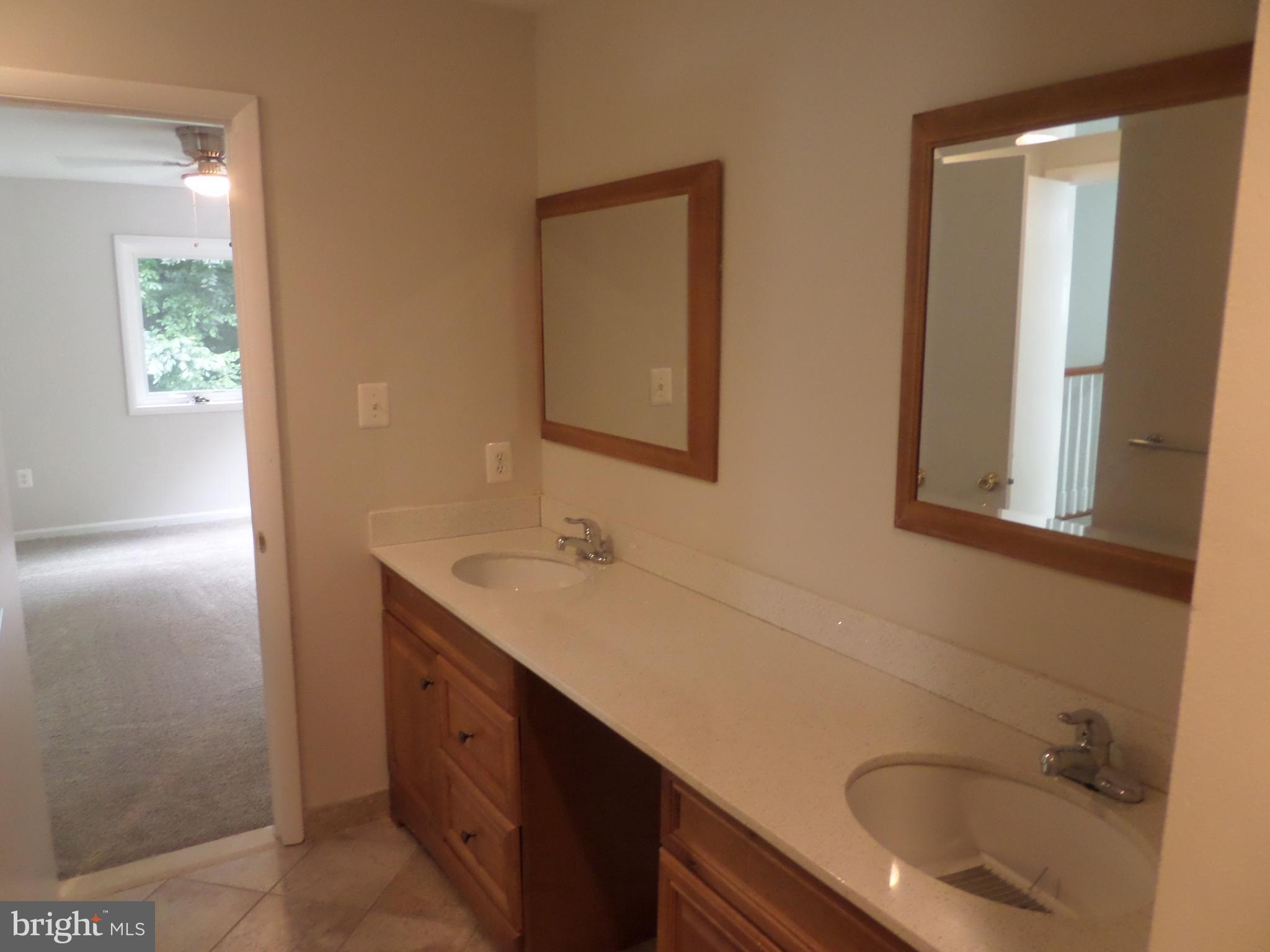 RIVERS EDGE - Residential Lease