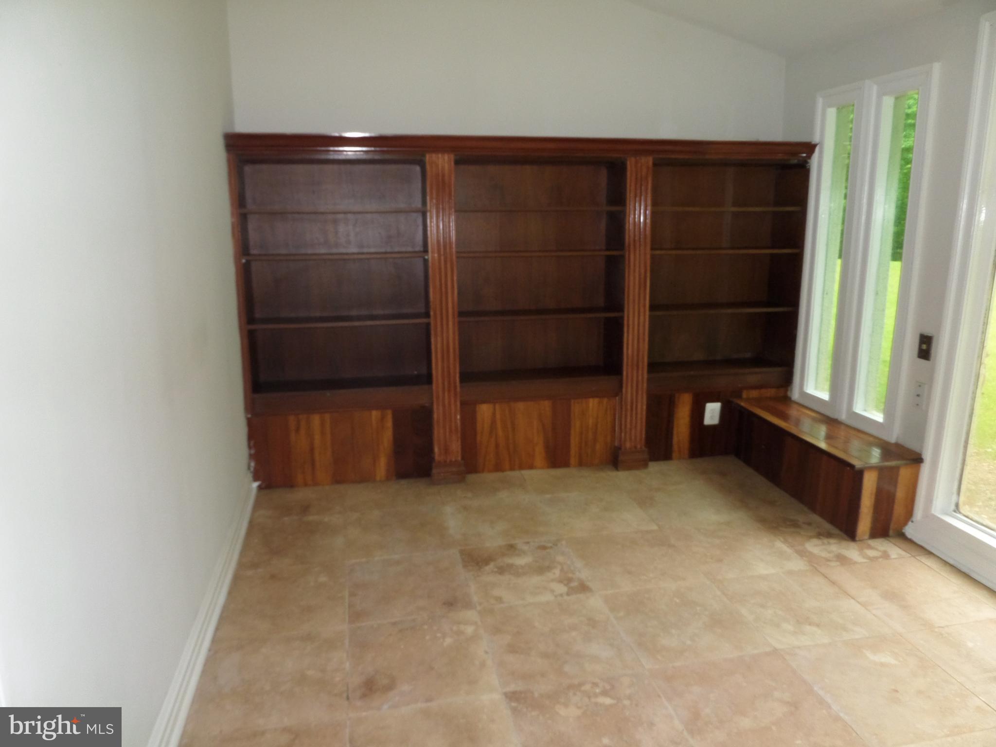 RIVERS EDGE - Residential Lease