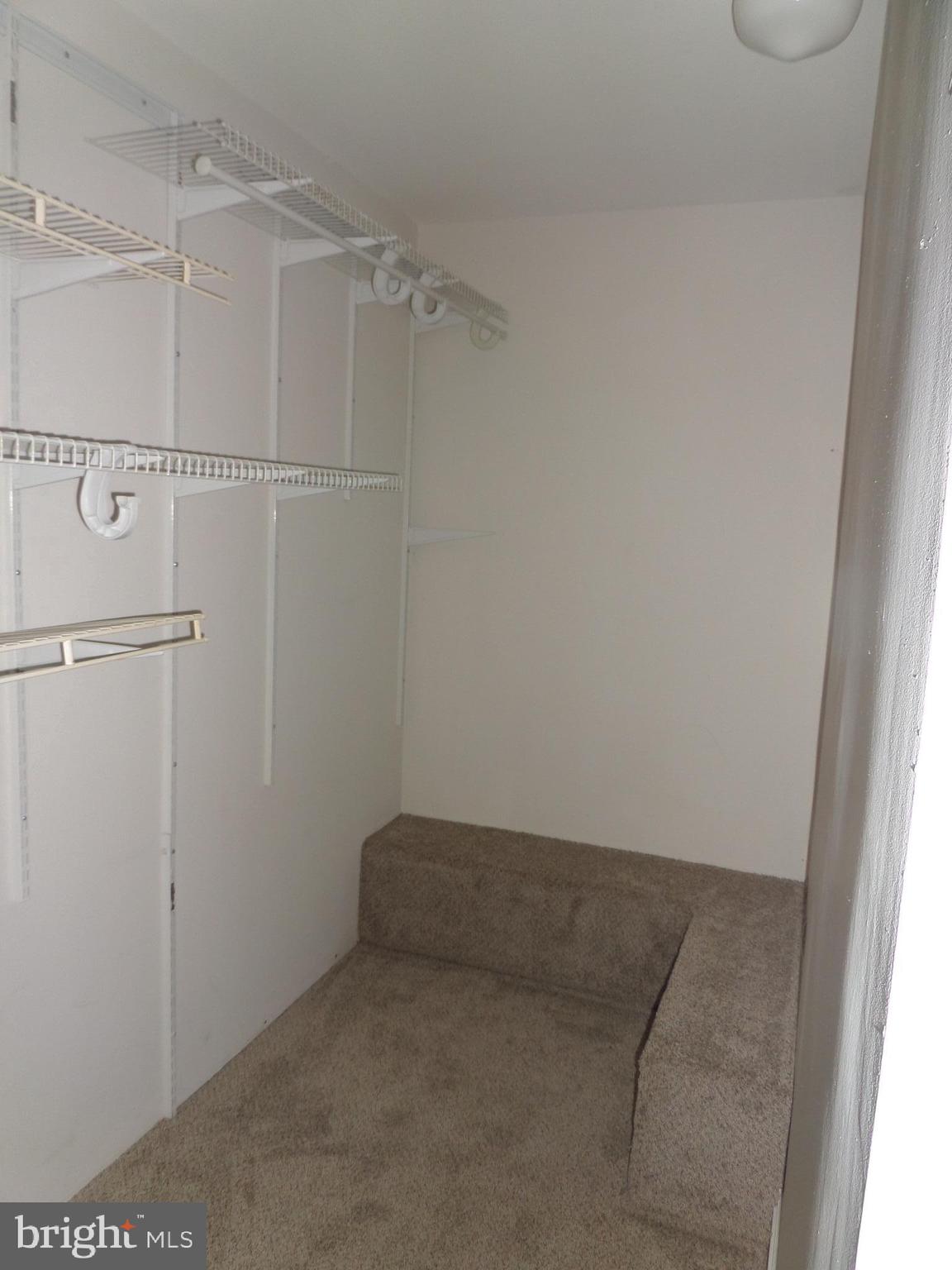 RIVERS EDGE - Residential Lease