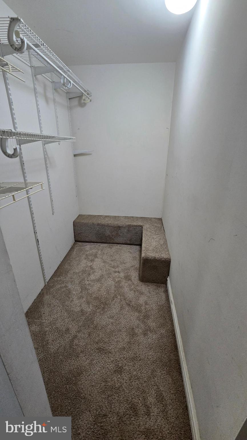 RIVERS EDGE - Residential Lease