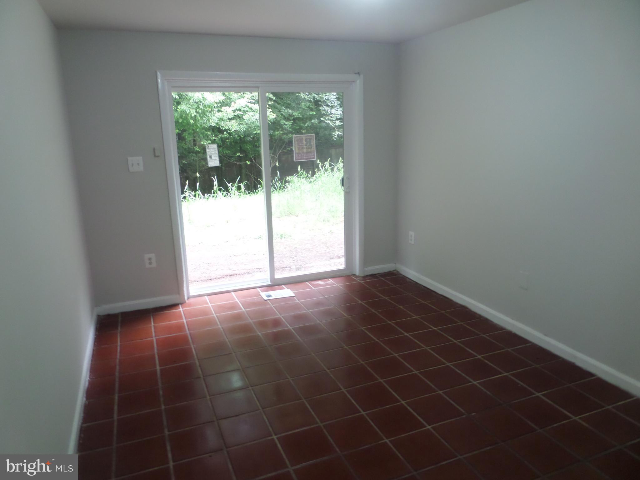 RIVERS EDGE - Residential Lease