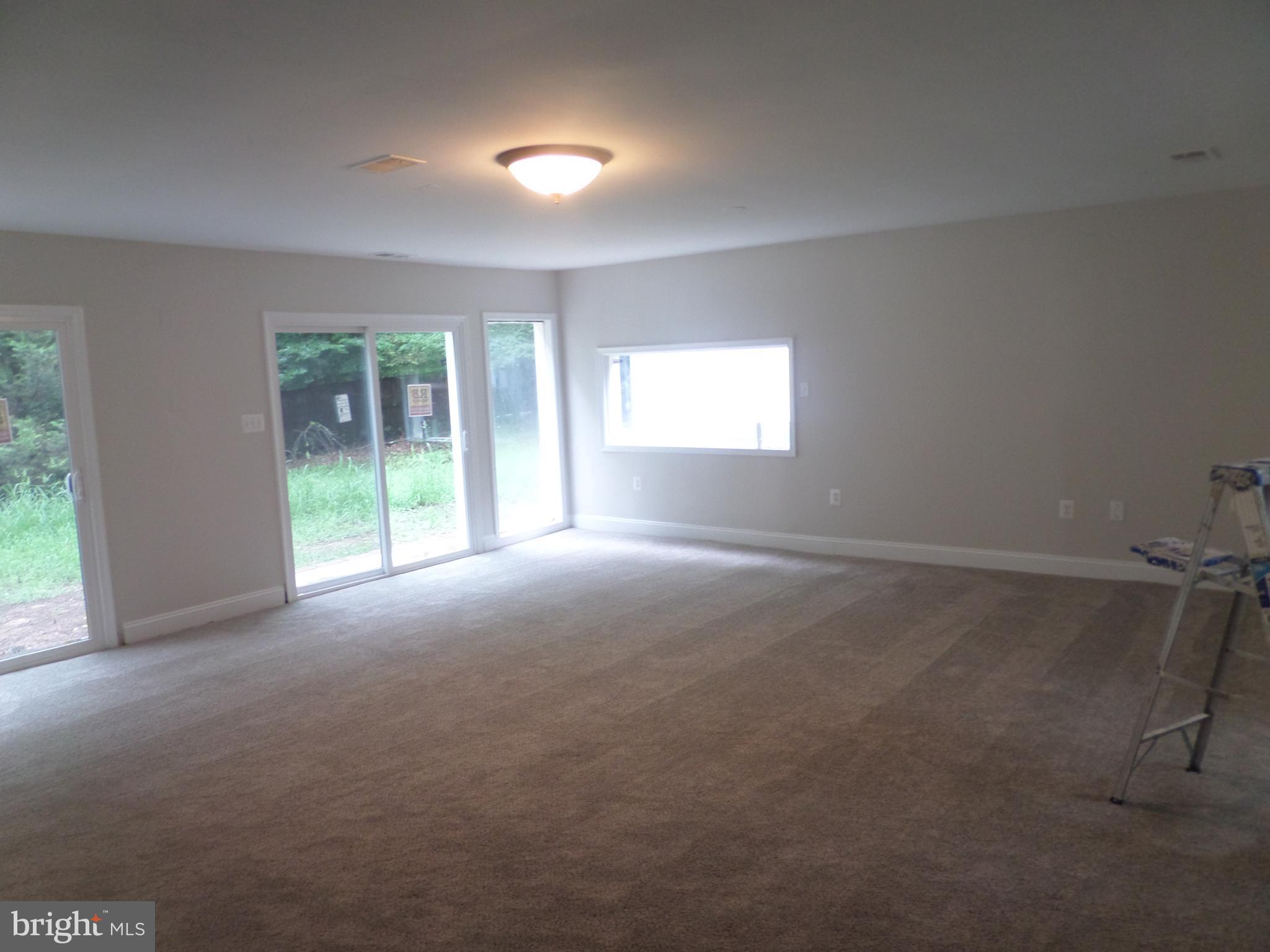 RIVERS EDGE - Residential Lease