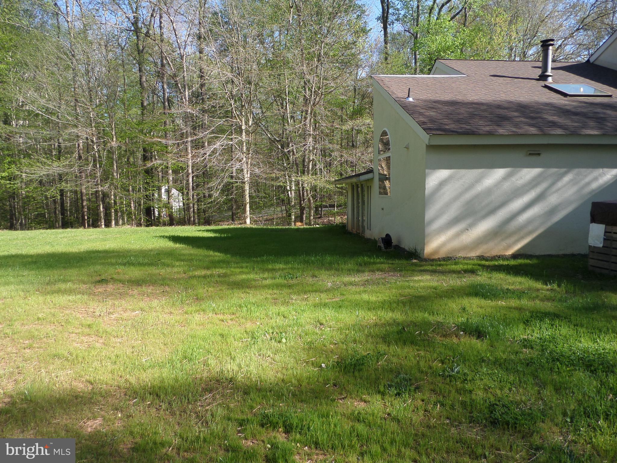 RIVERS EDGE - Residential Lease