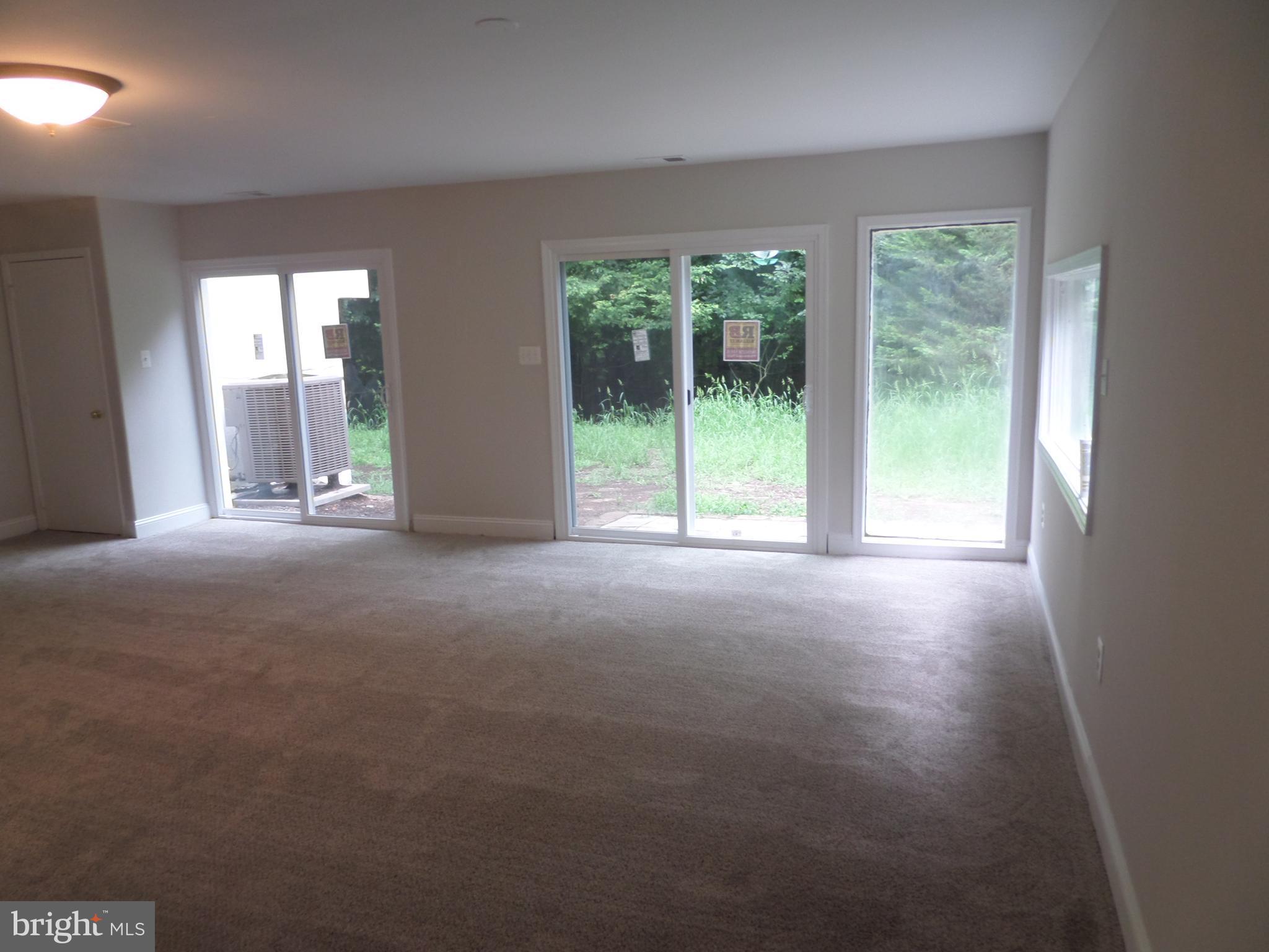 RIVERS EDGE - Residential Lease