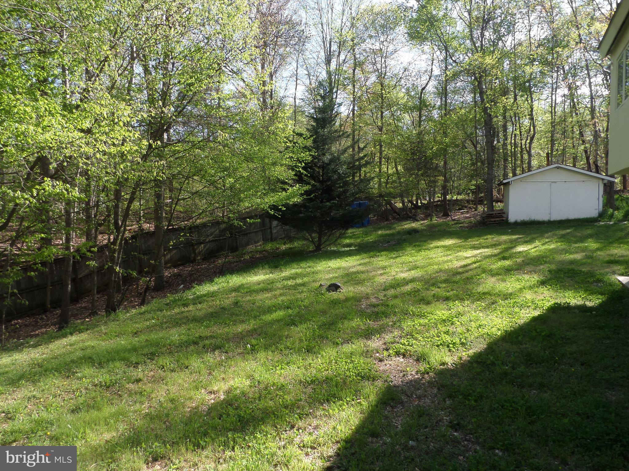 RIVERS EDGE - Residential Lease