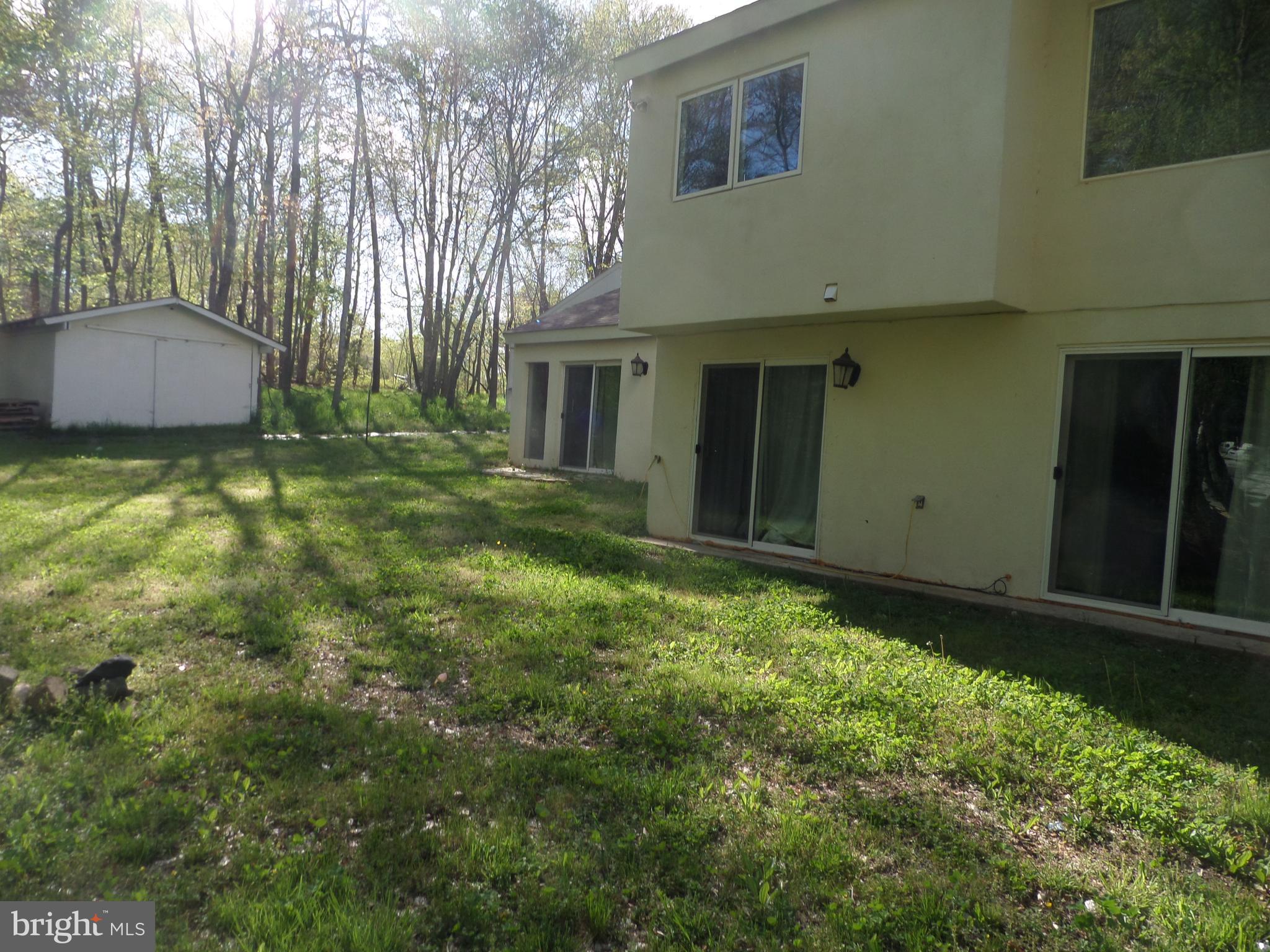 RIVERS EDGE - Residential Lease