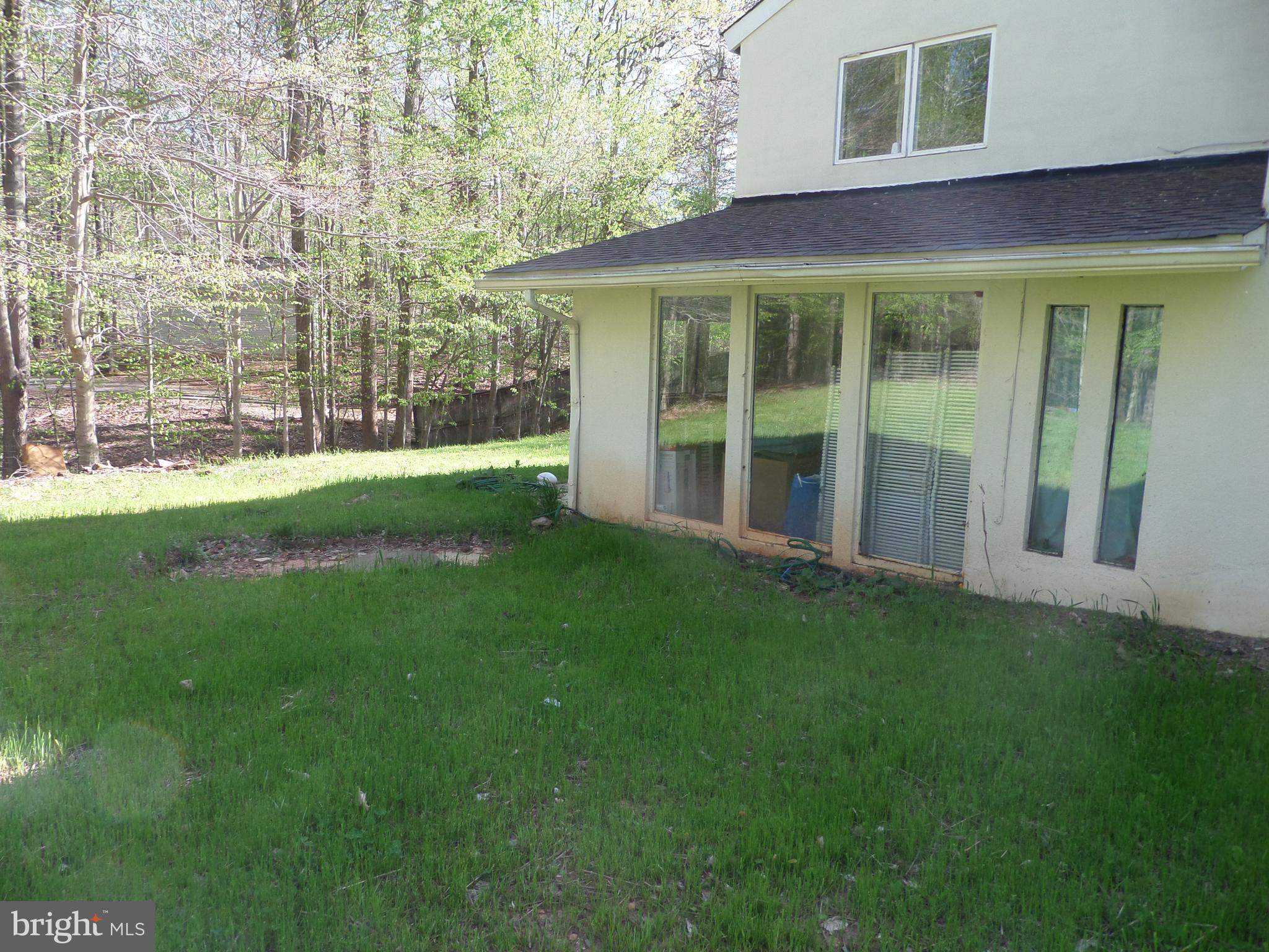 RIVERS EDGE - Residential Lease