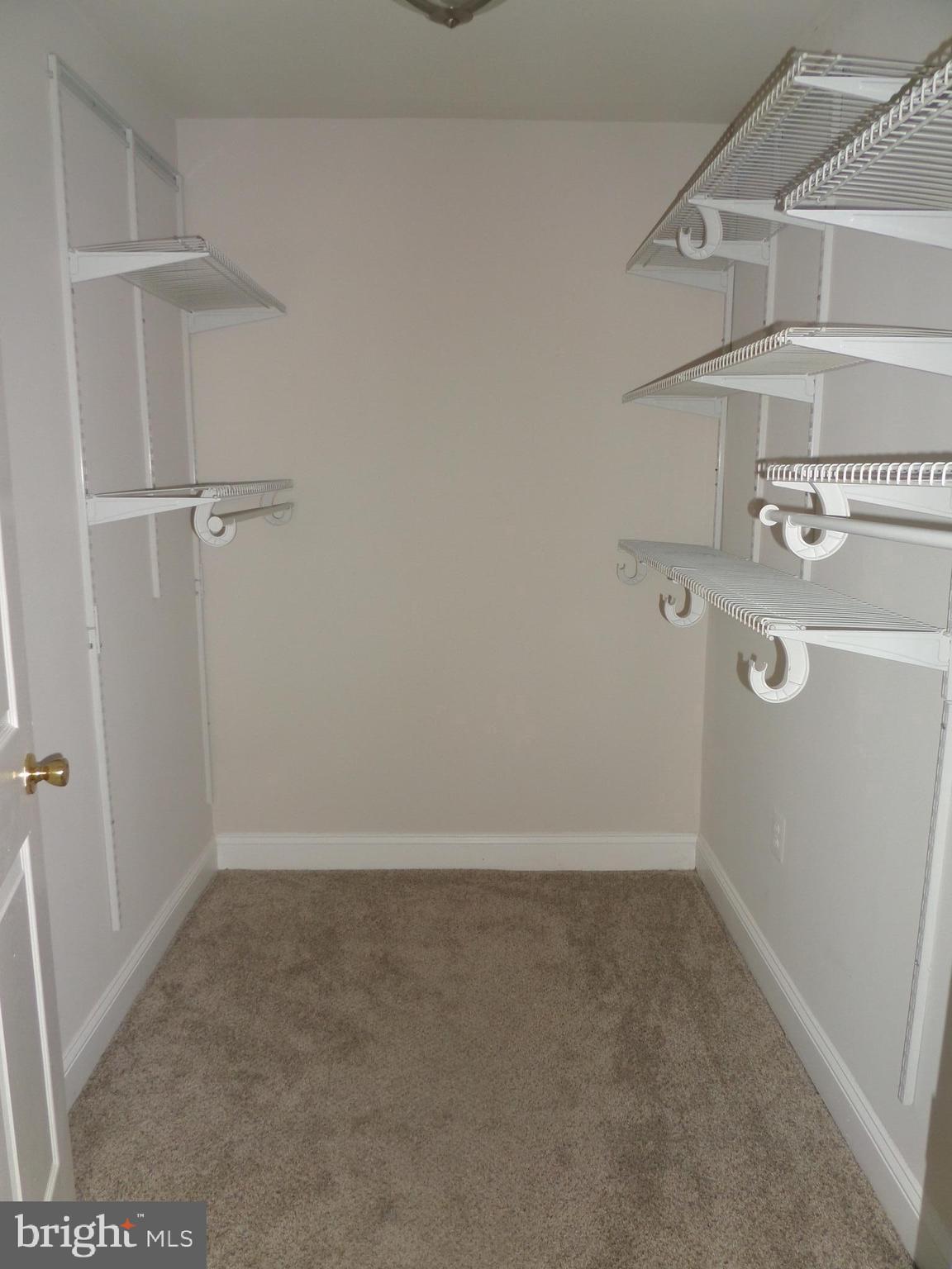 RIVERS EDGE - Residential Lease