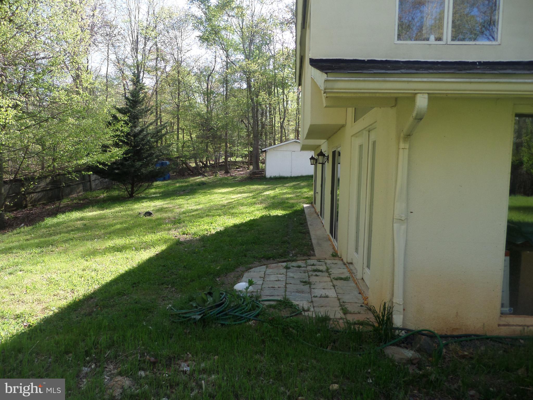 RIVERS EDGE - Residential Lease