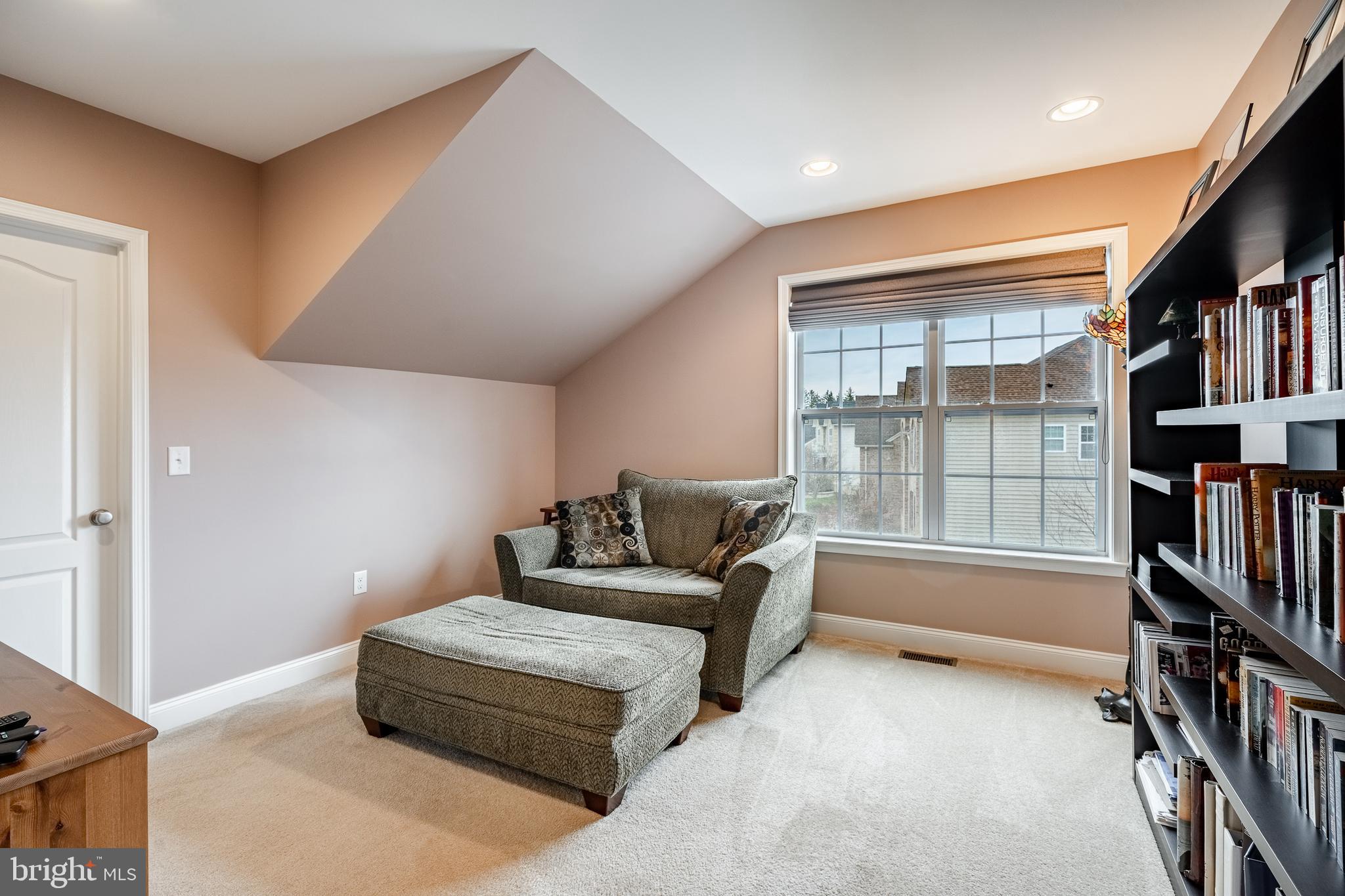 WARRINGTON MEADOWS - Residential