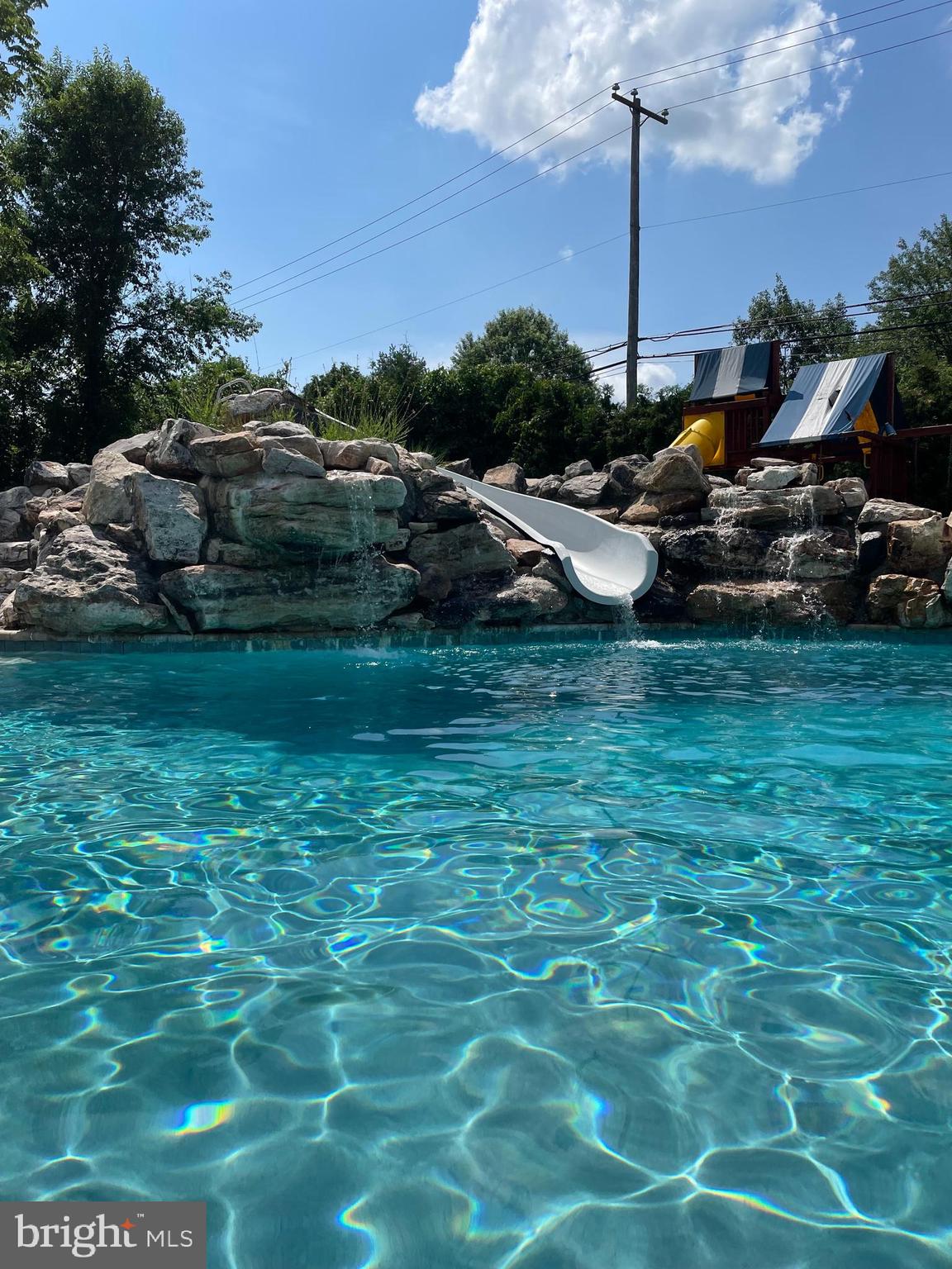 WARRINGTON MEADOWS - Residential