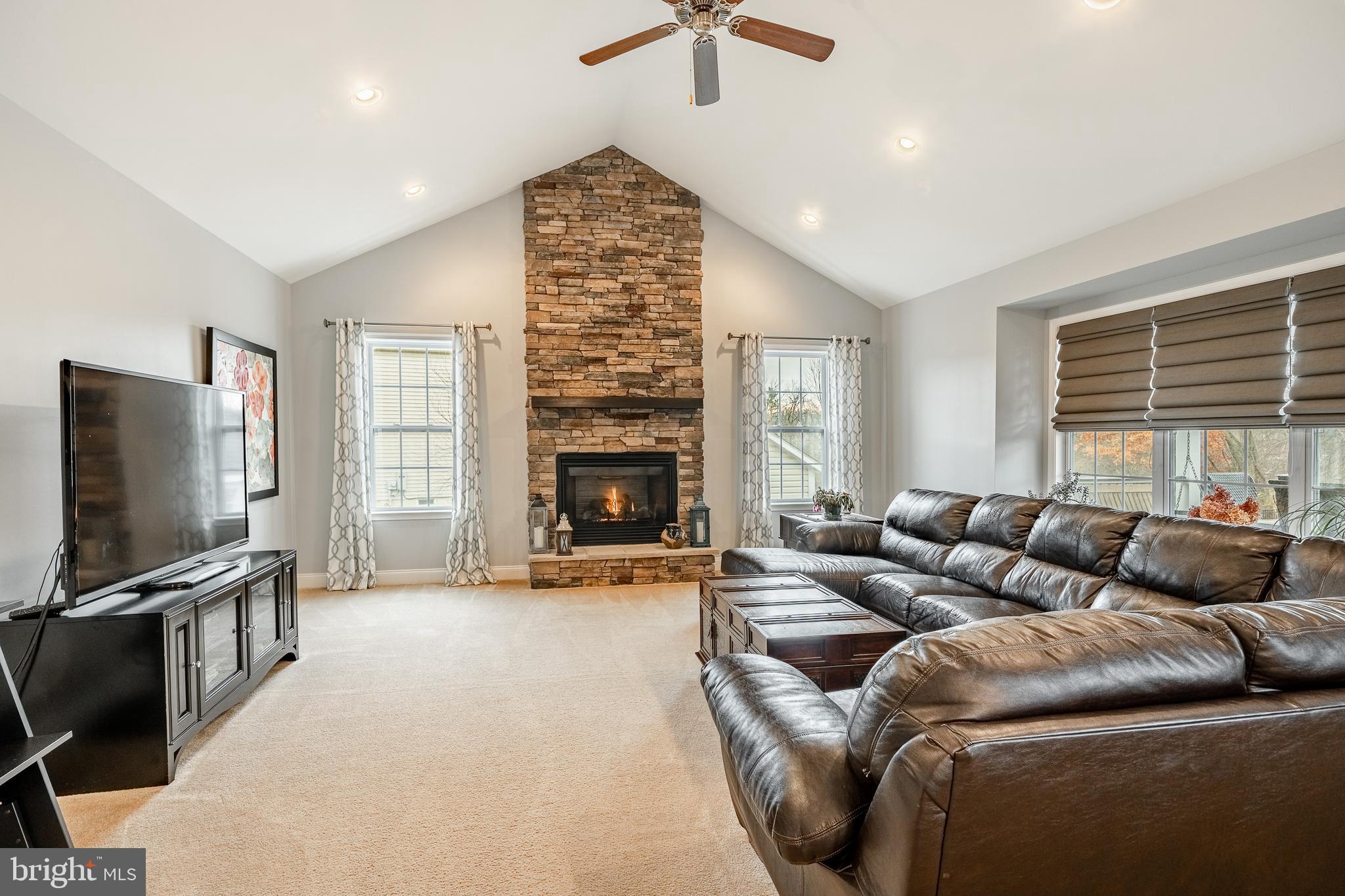 WARRINGTON MEADOWS - Residential