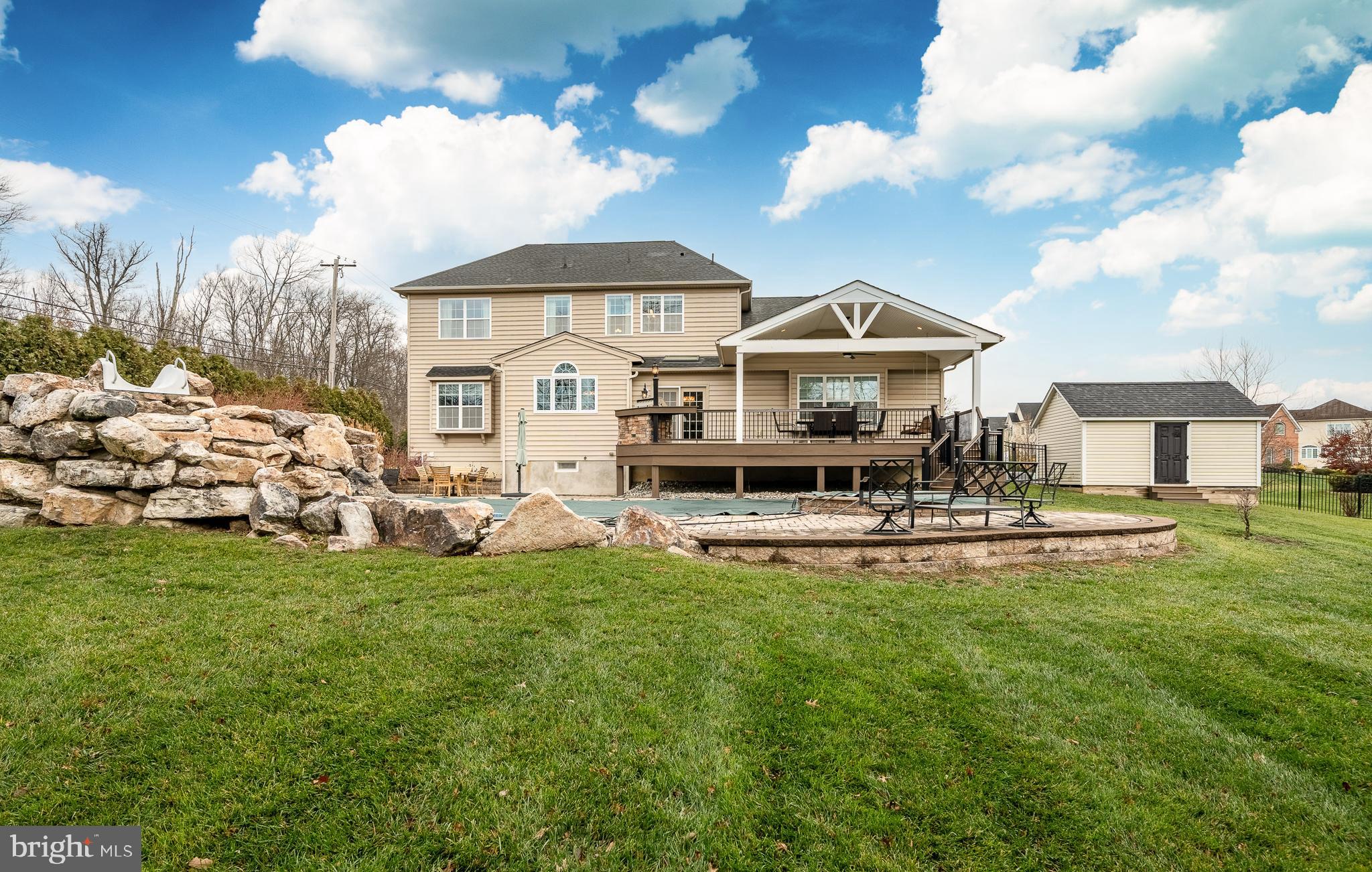 WARRINGTON MEADOWS - Residential