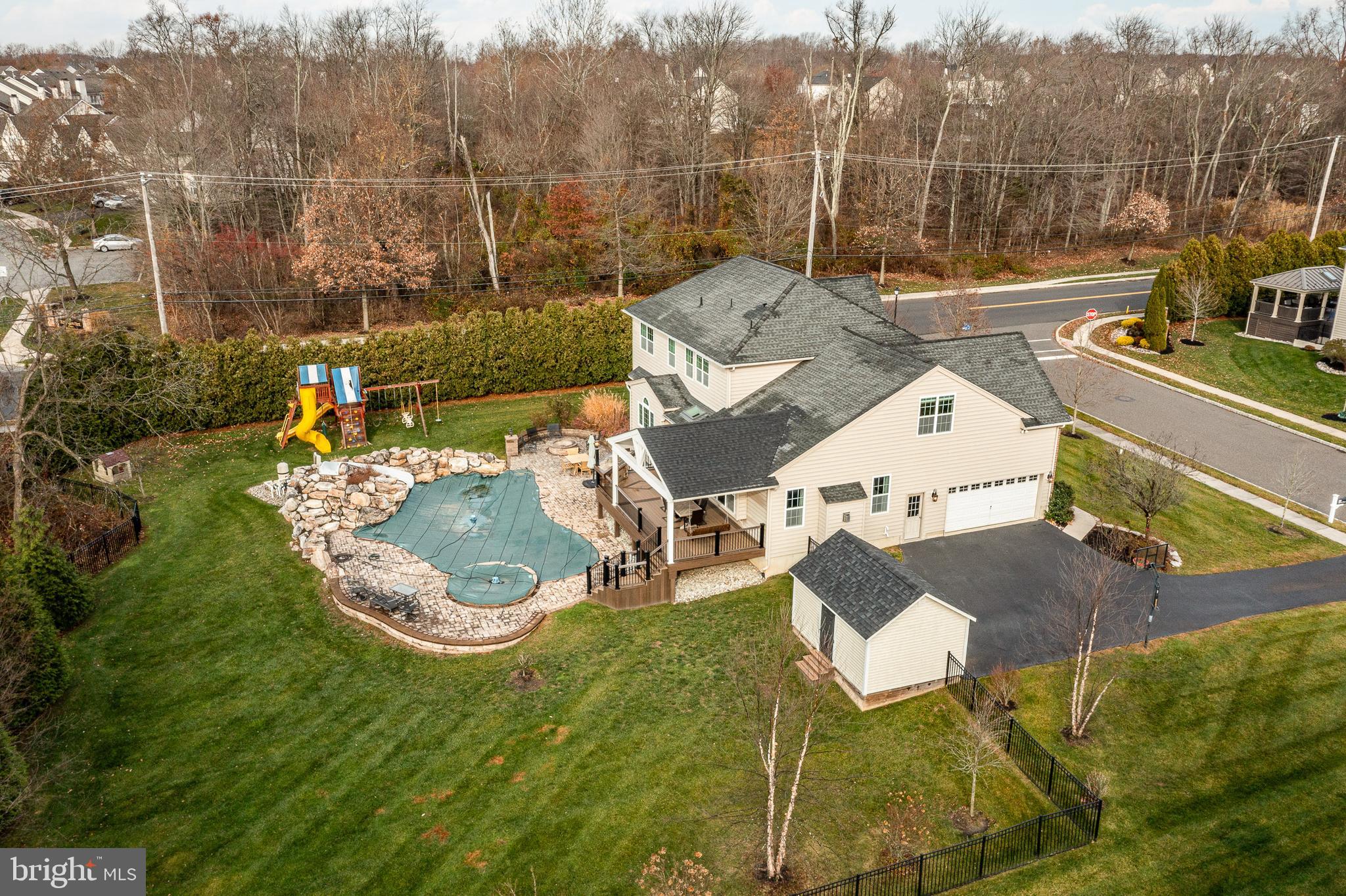 WARRINGTON MEADOWS - Residential