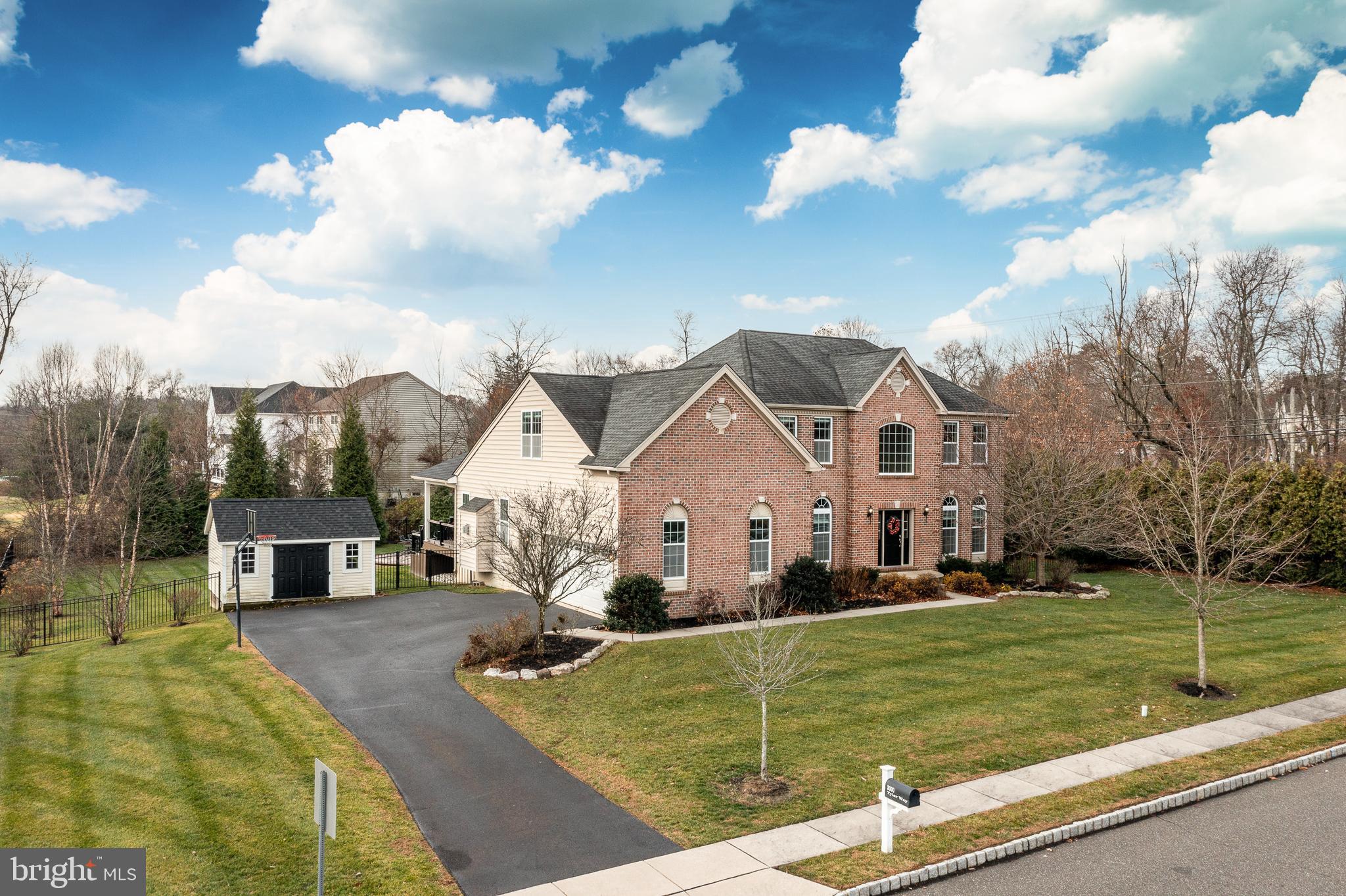 WARRINGTON MEADOWS - Residential