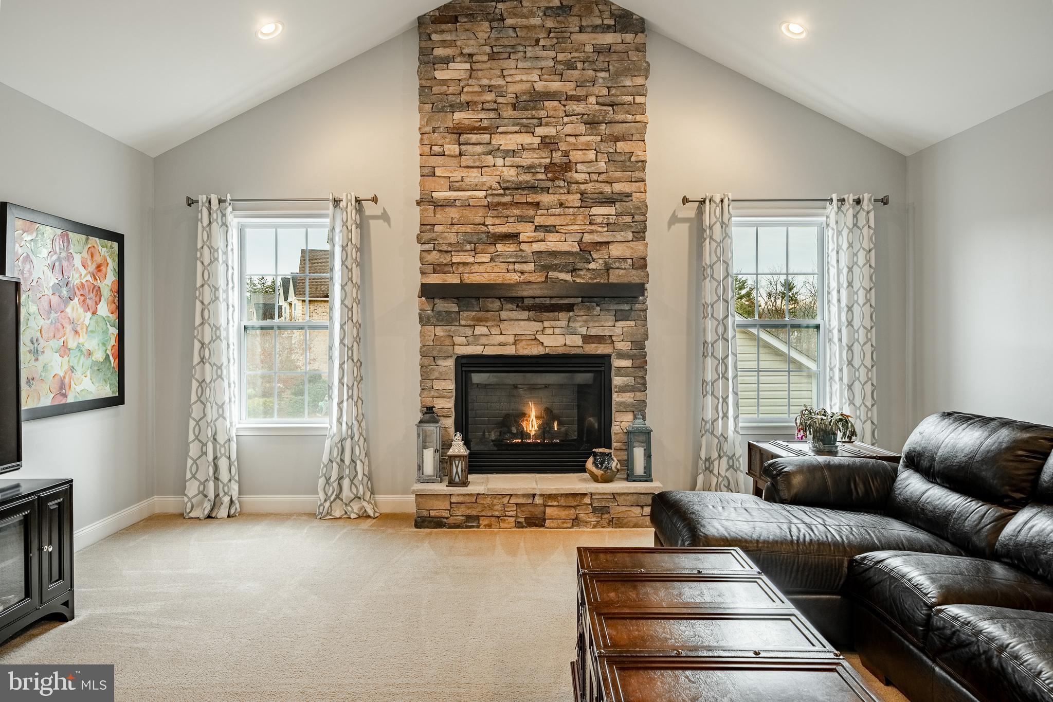 WARRINGTON MEADOWS - Residential