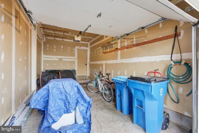 ASHBURN VILLAGE - Residential Lease