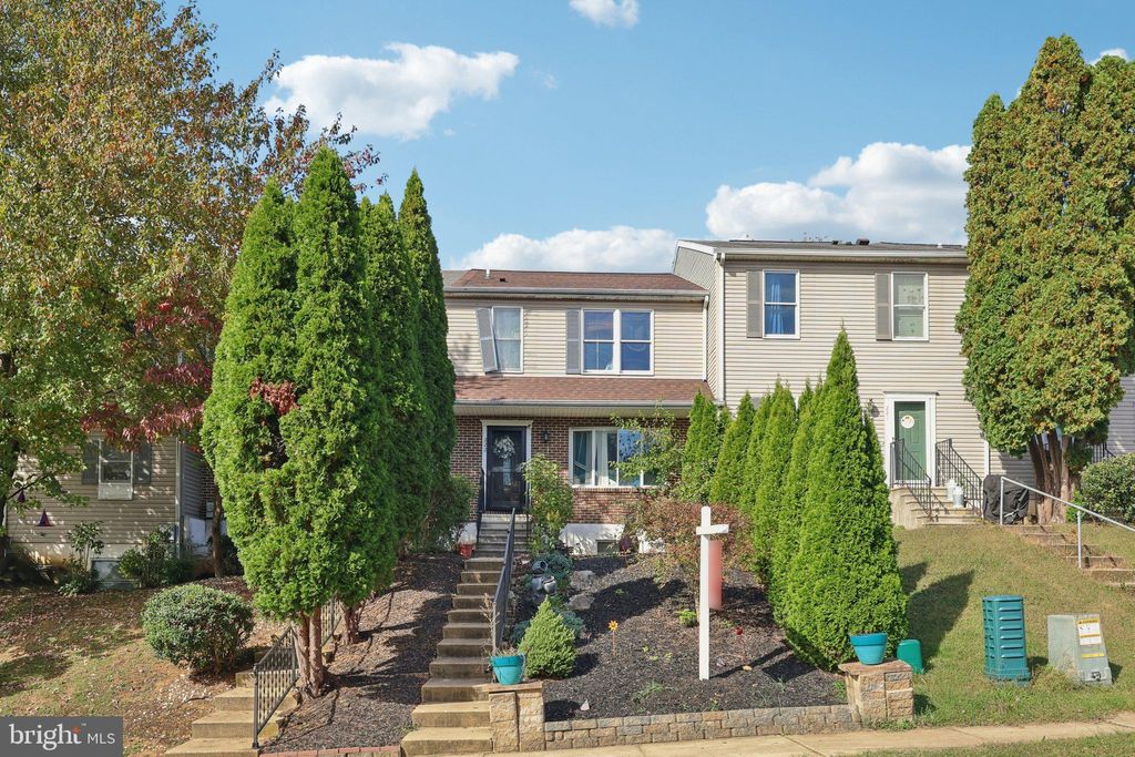 Photo of 222 Poplar Drive, READING, PA 19606 (MLS # PABK2064338)