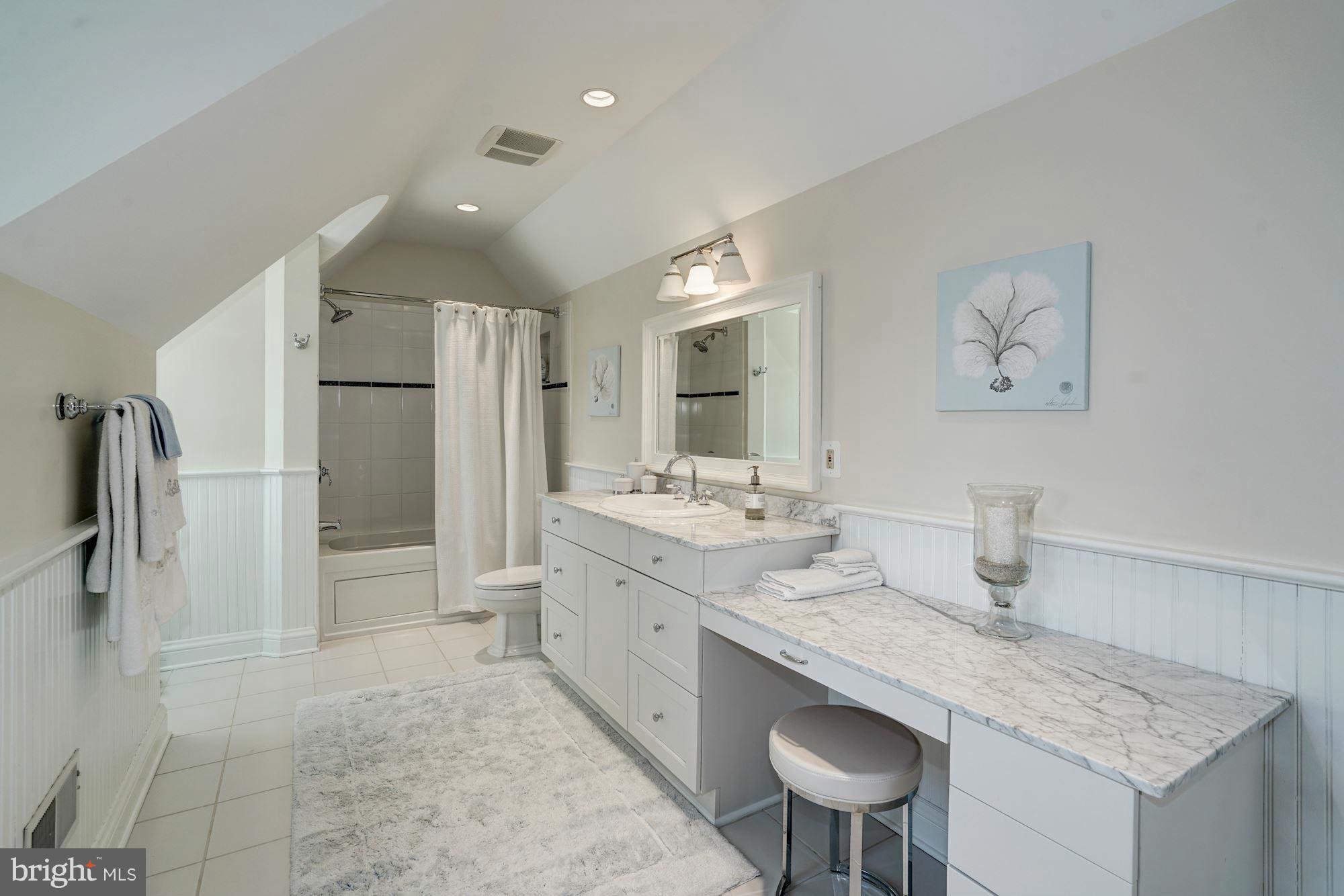 THE RESERVE - Residential