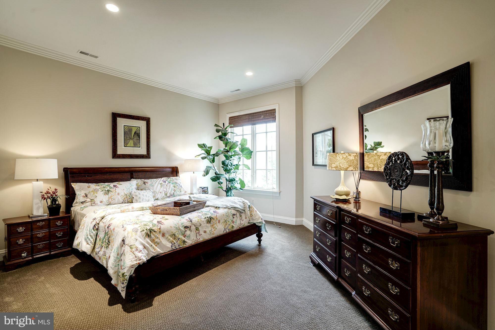 THE RESERVE - Residential