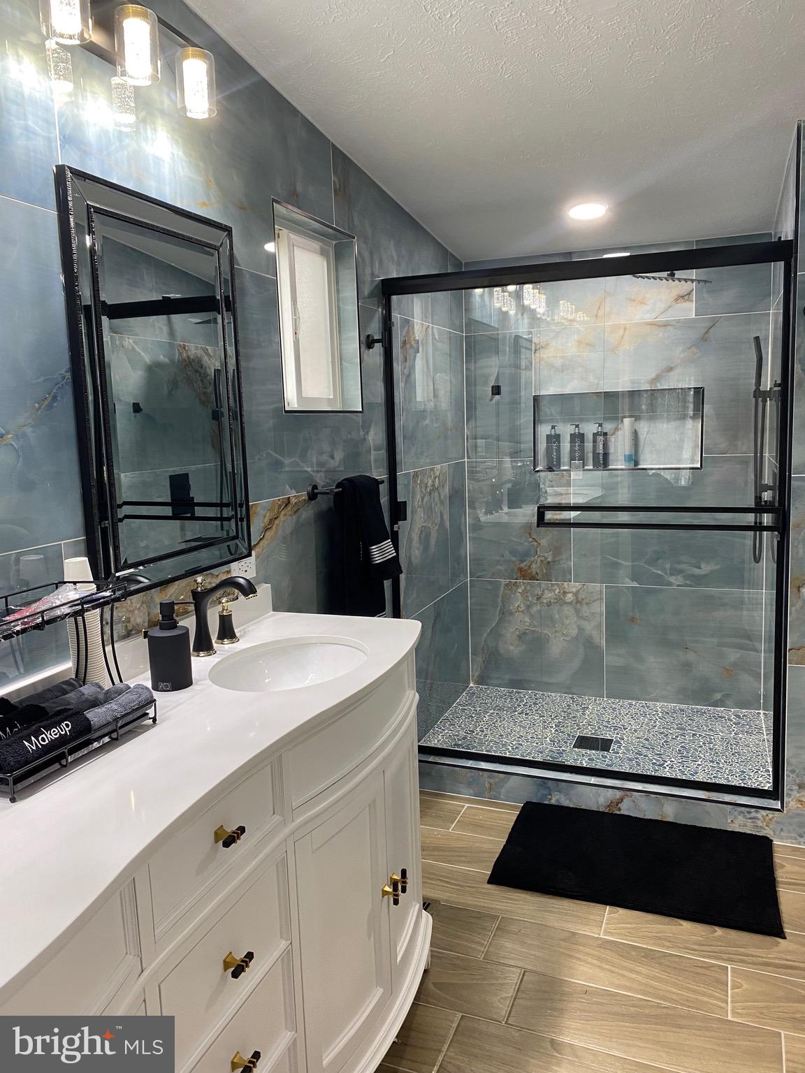 GRAYSON VILLAGE - Residential