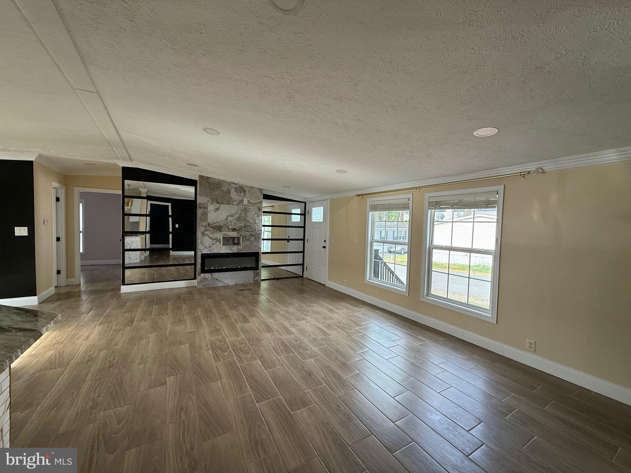 GRAYSON VILLAGE - Residential