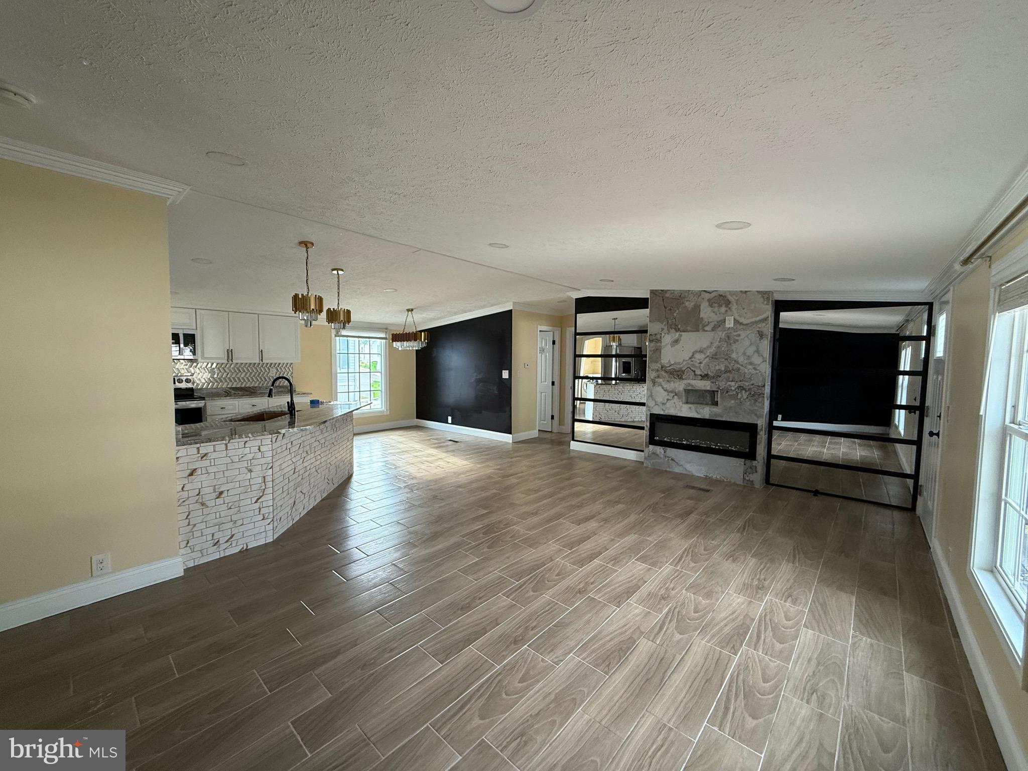 GRAYSON VILLAGE - Residential