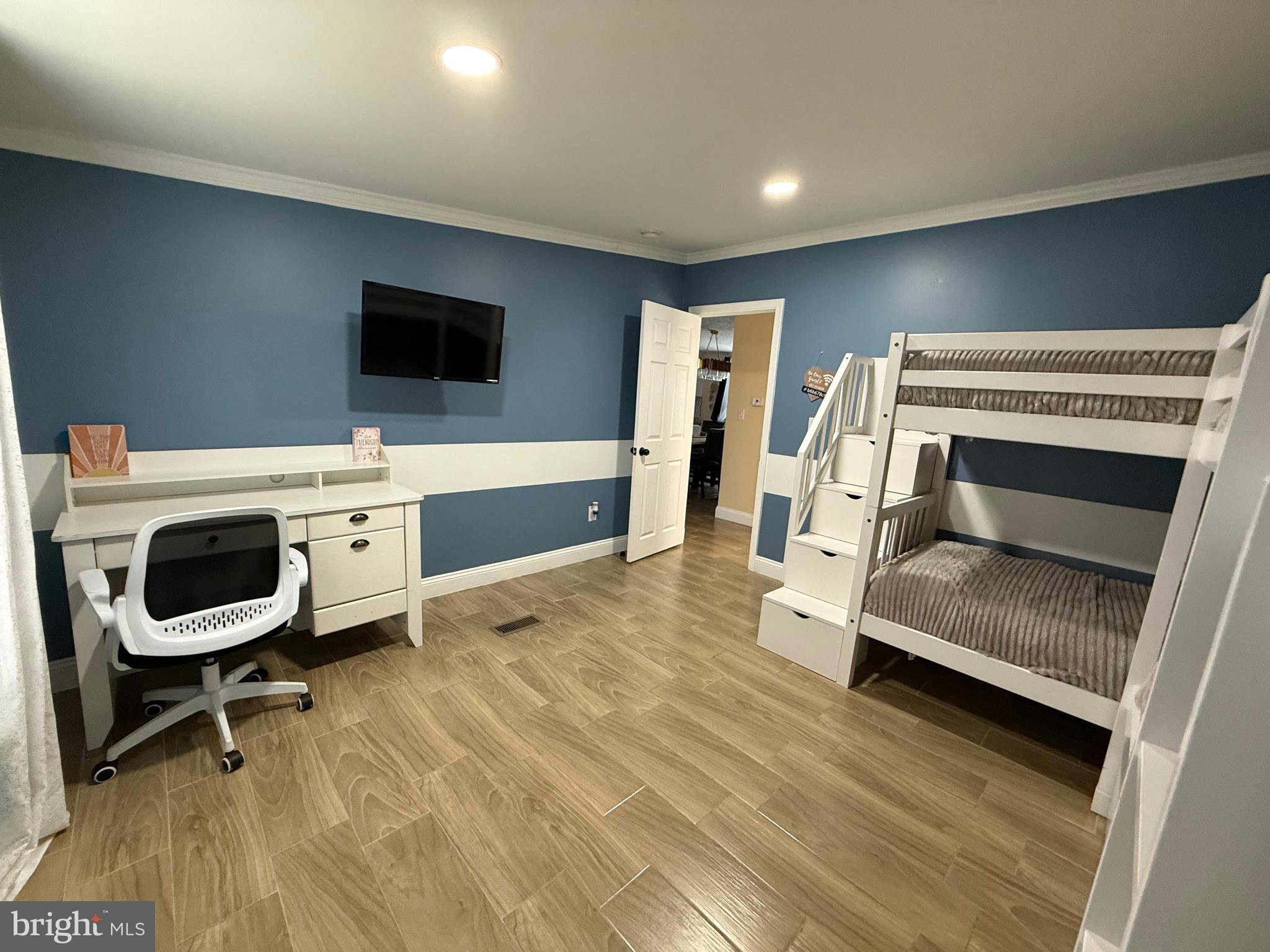 GRAYSON VILLAGE - Residential