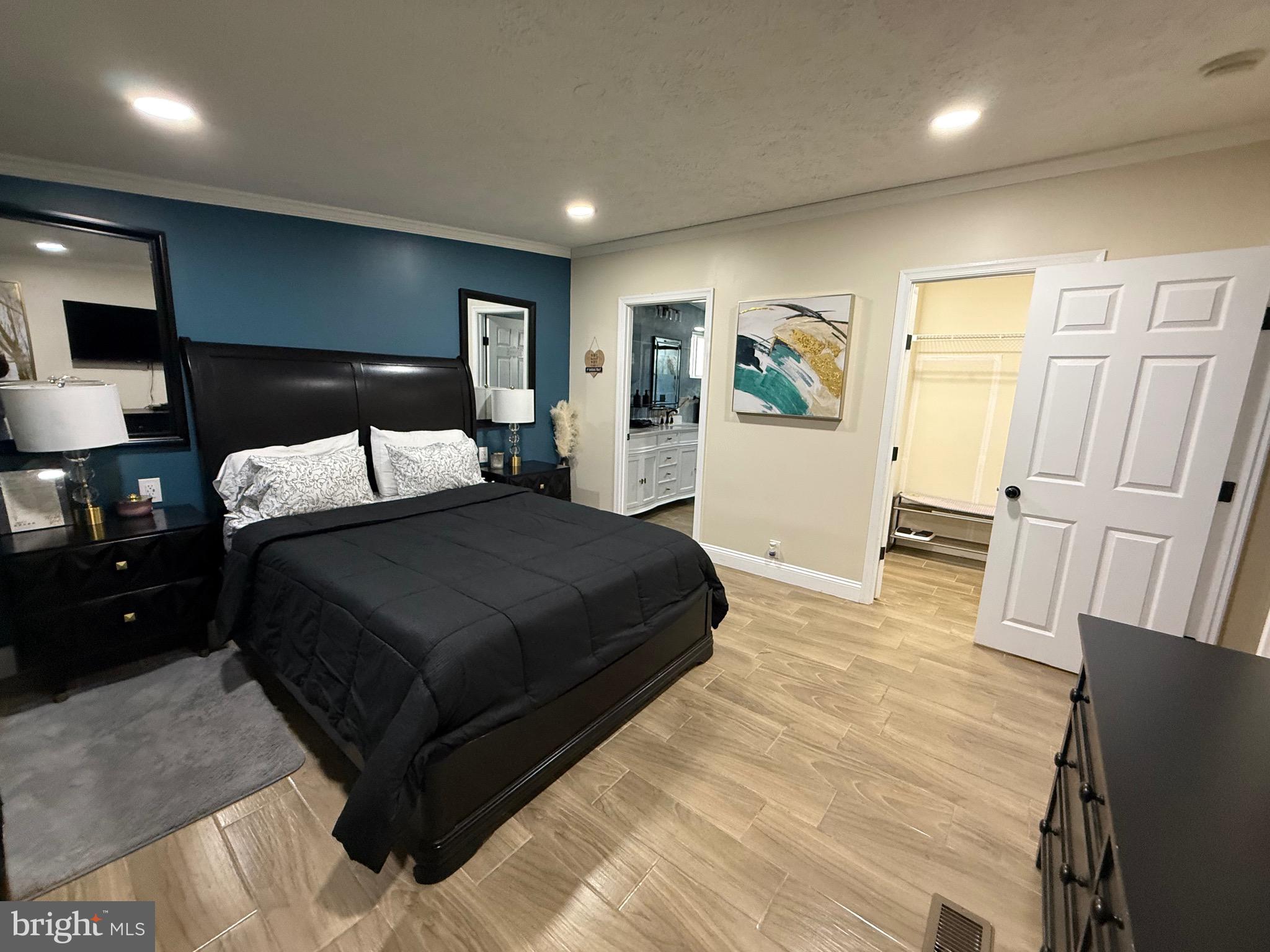 GRAYSON VILLAGE - Residential