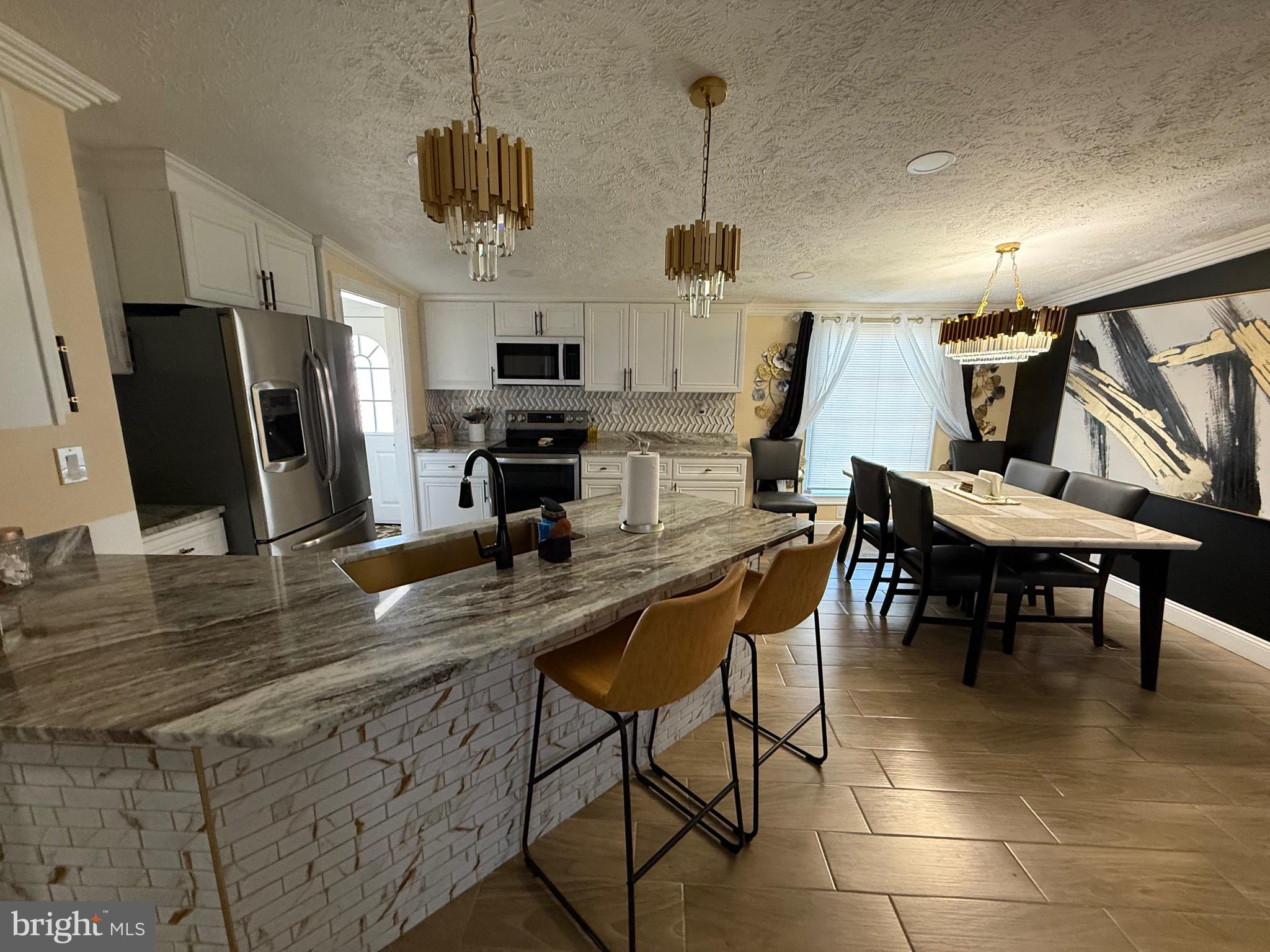 GRAYSON VILLAGE - Residential