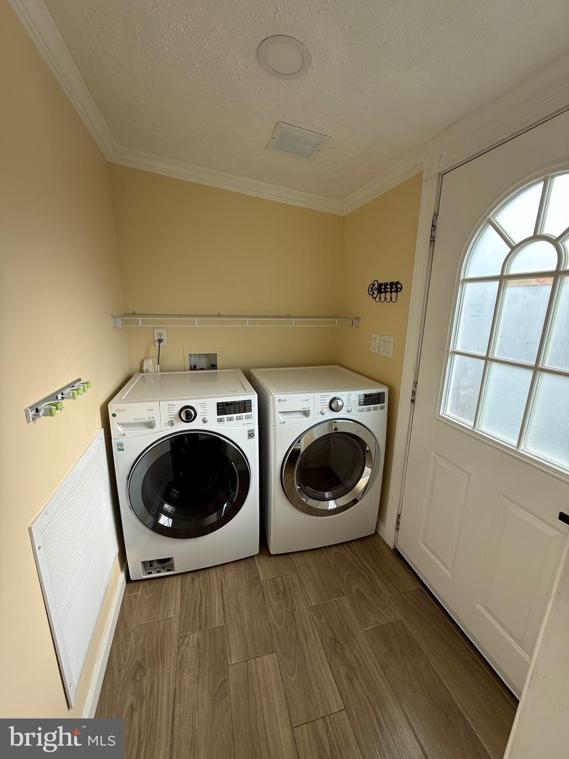 GRAYSON VILLAGE - Residential