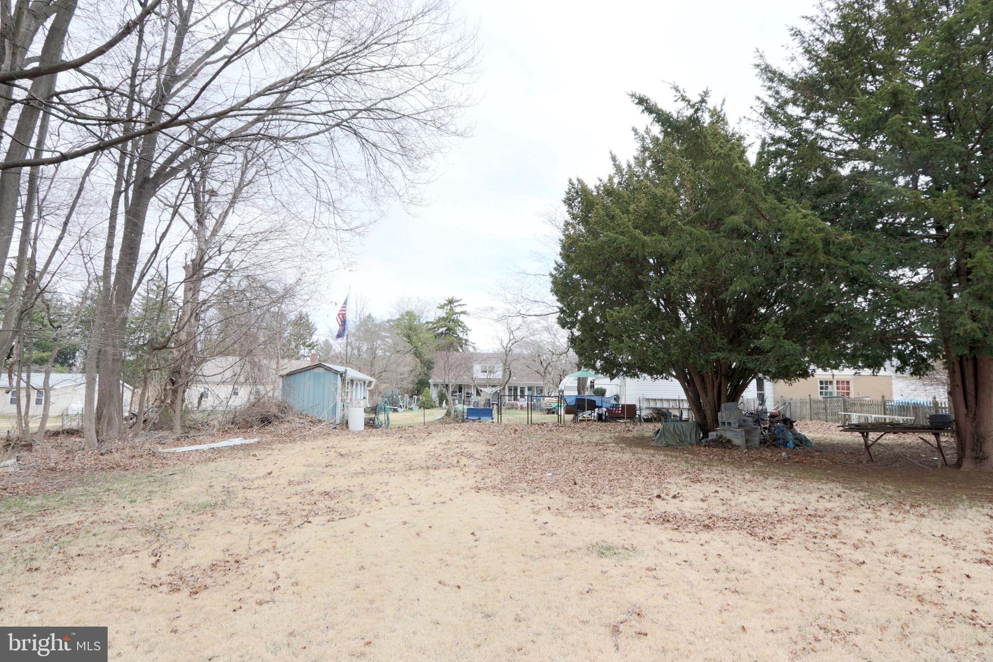 FEASTERVILLE - Residential