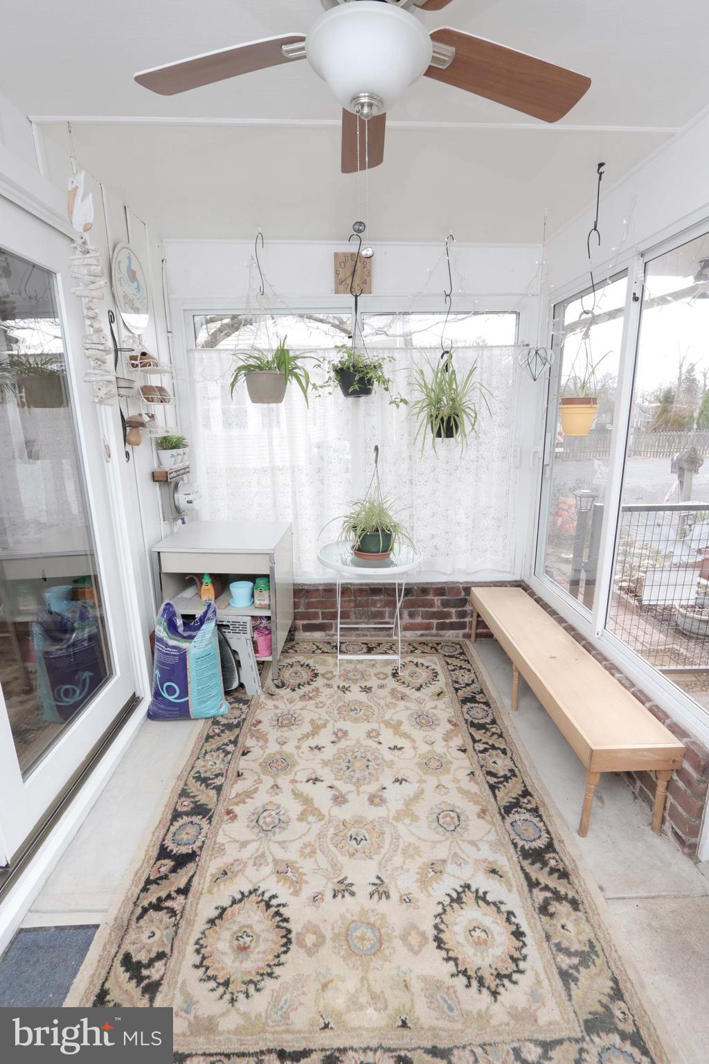 FEASTERVILLE - Residential