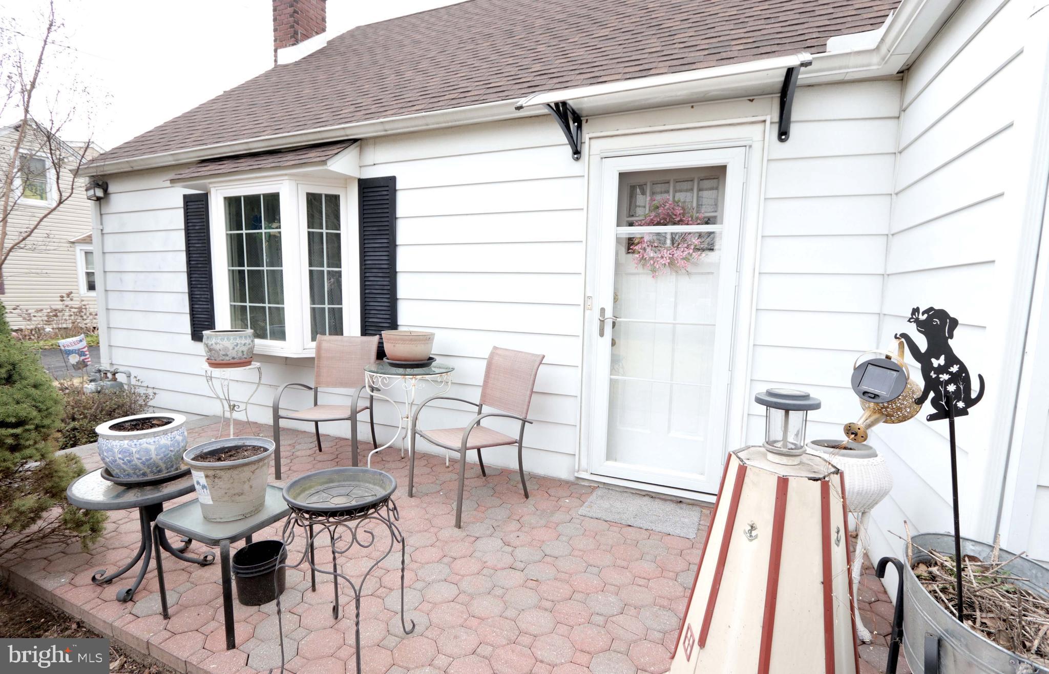 FEASTERVILLE - Residential