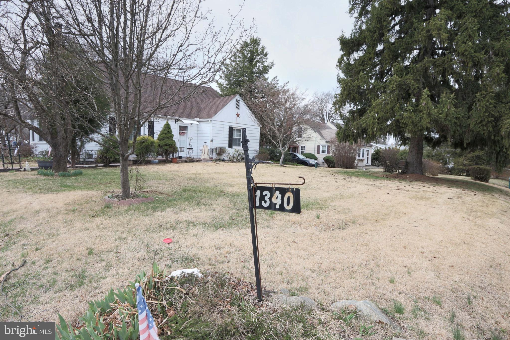 FEASTERVILLE - Residential