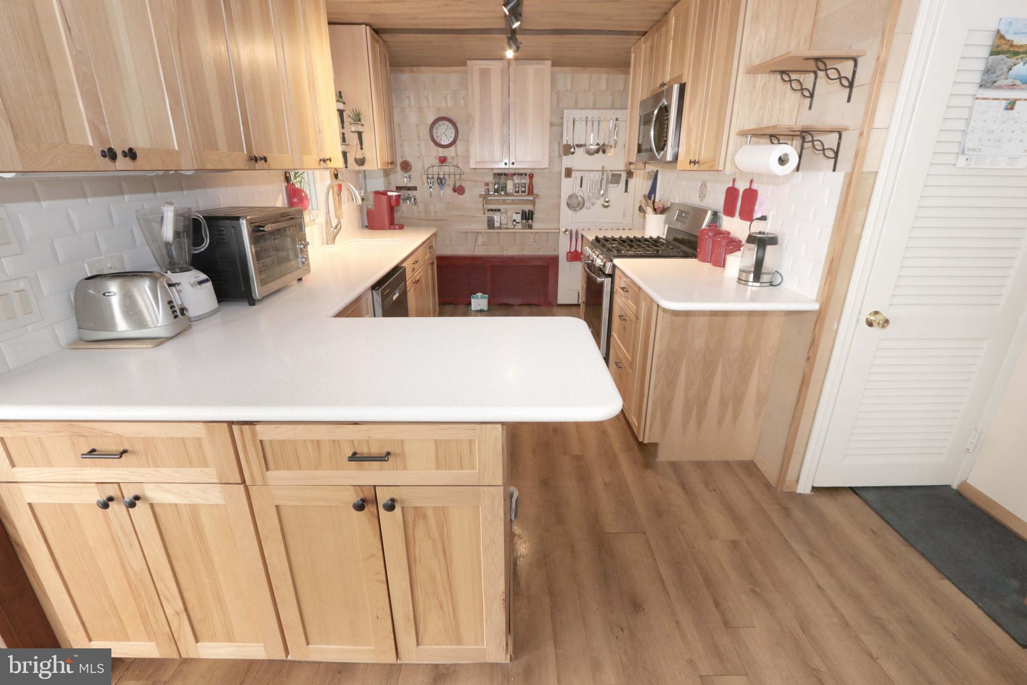 FEASTERVILLE - Residential