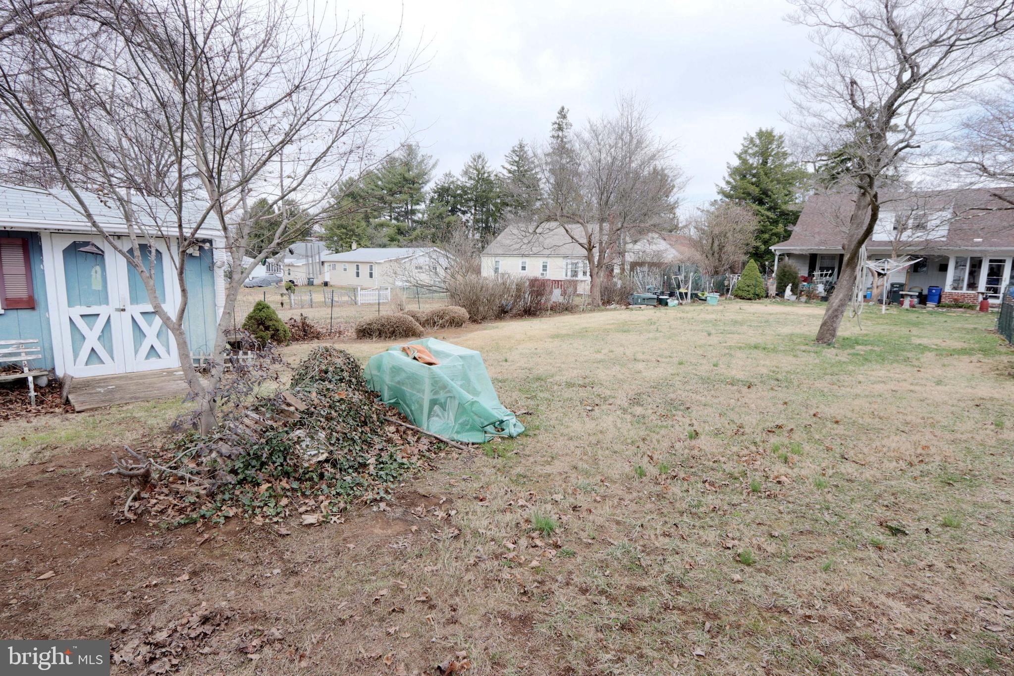 FEASTERVILLE - Residential