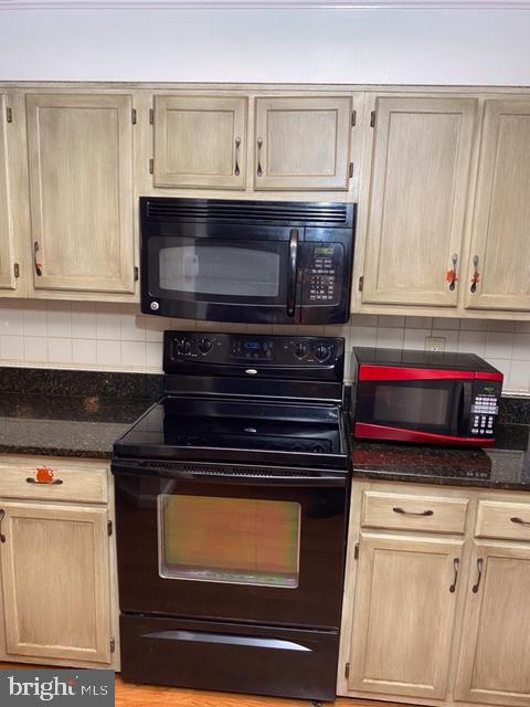 VILLAGES OF MARLBOROUGH - Residential