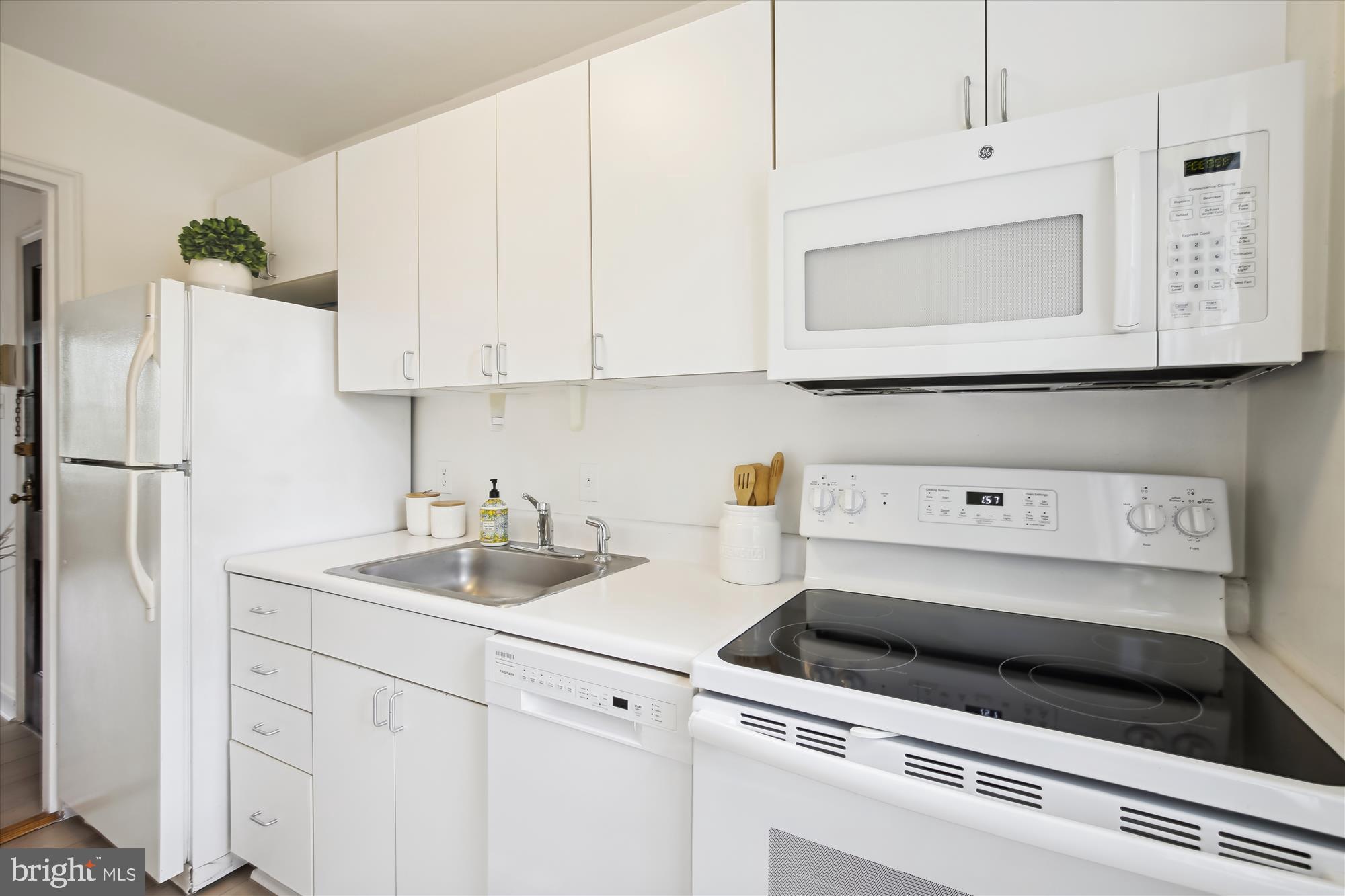 AUBURN VILLAGE - Residential