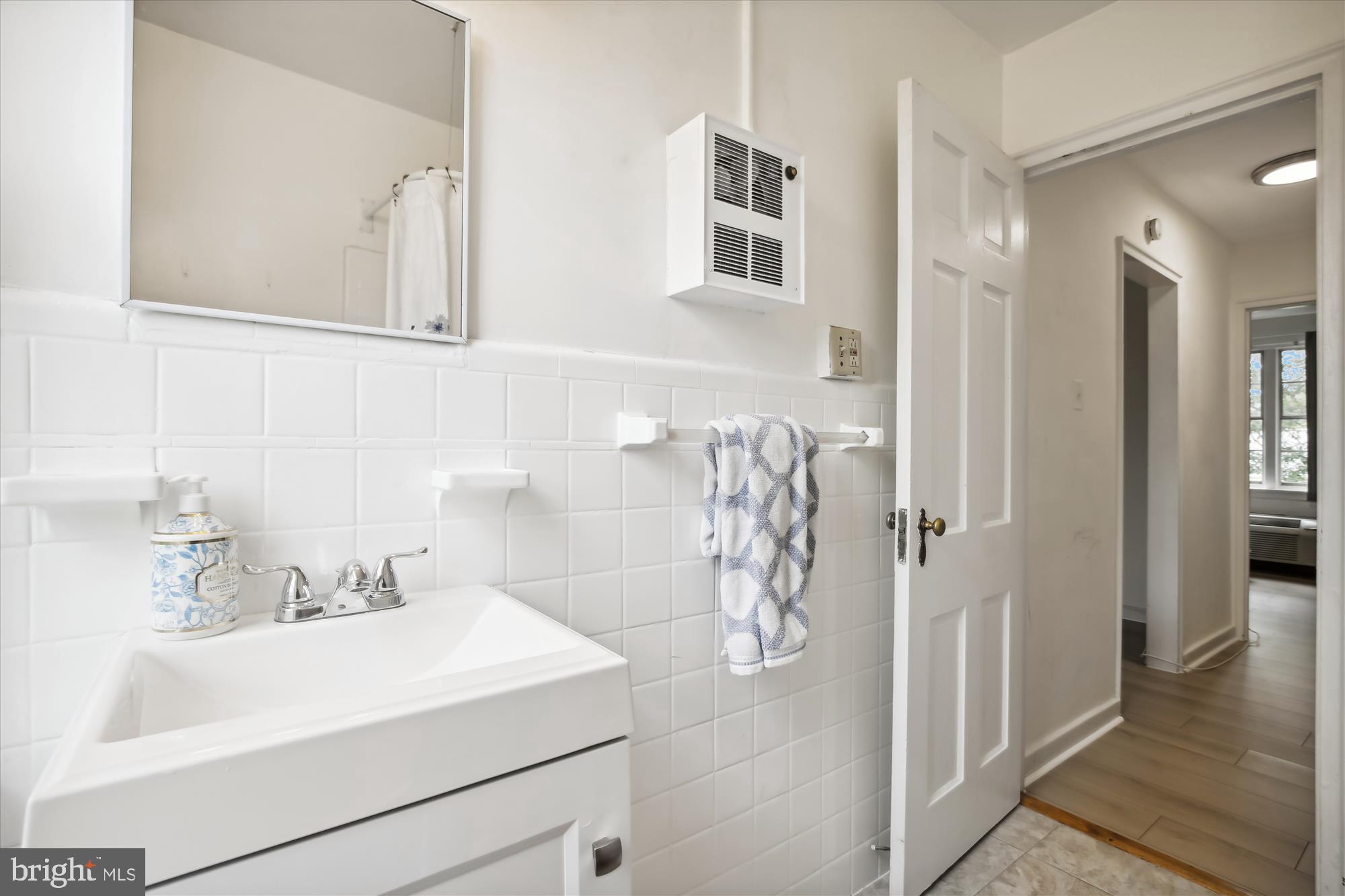 AUBURN VILLAGE - Residential