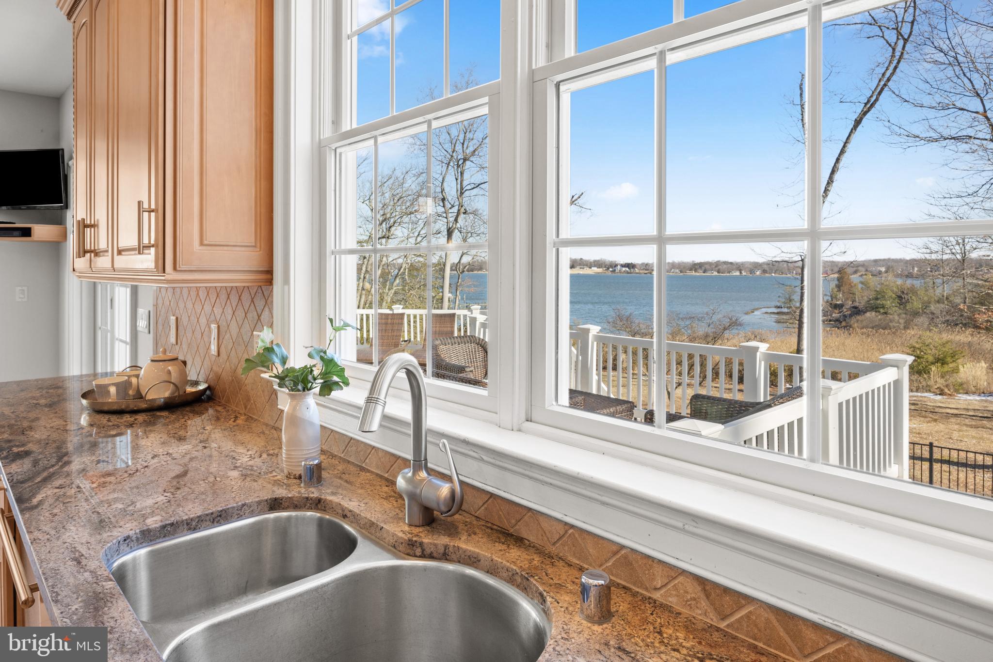 EDGEWATER - Residential