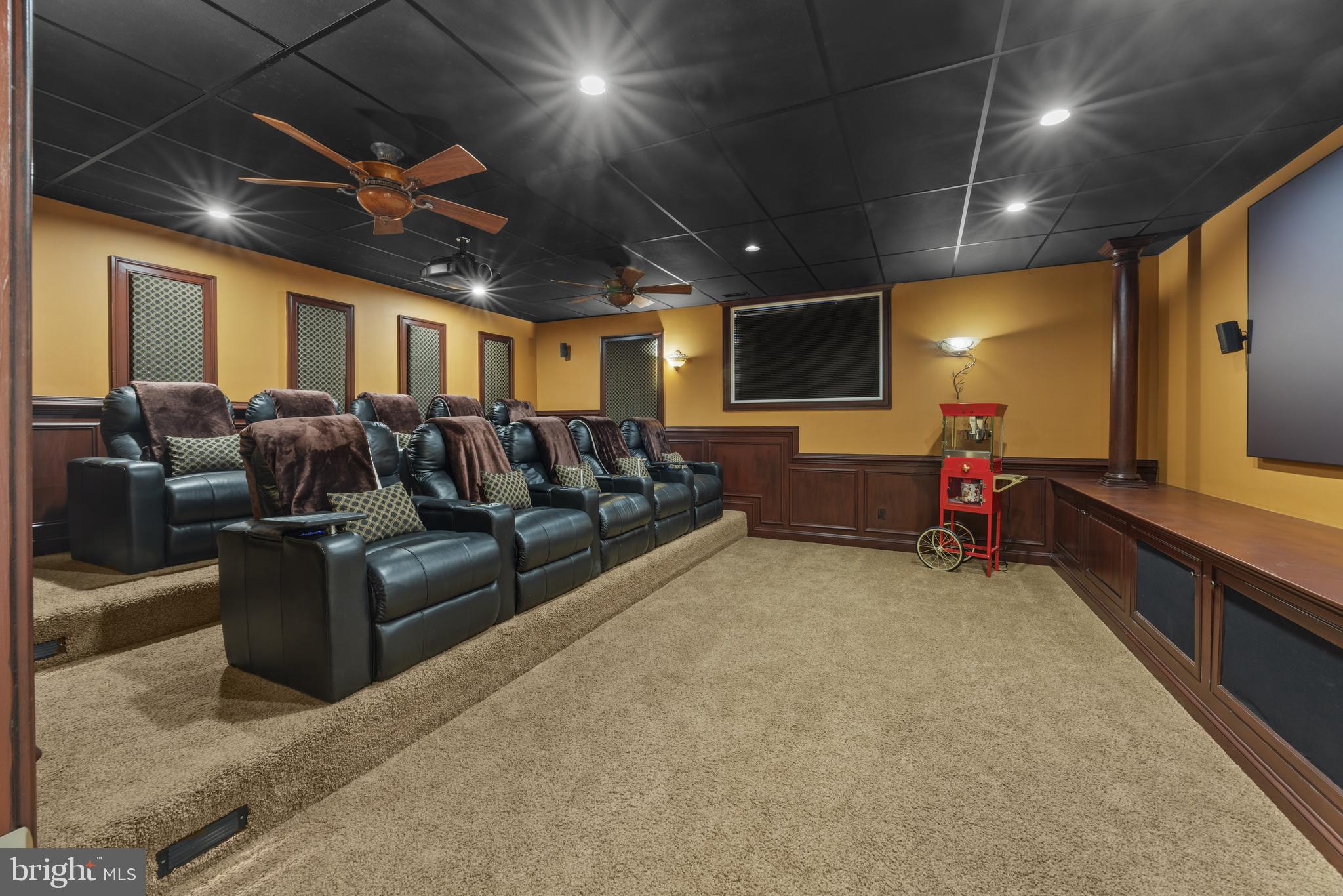 EDGEWATER - Residential